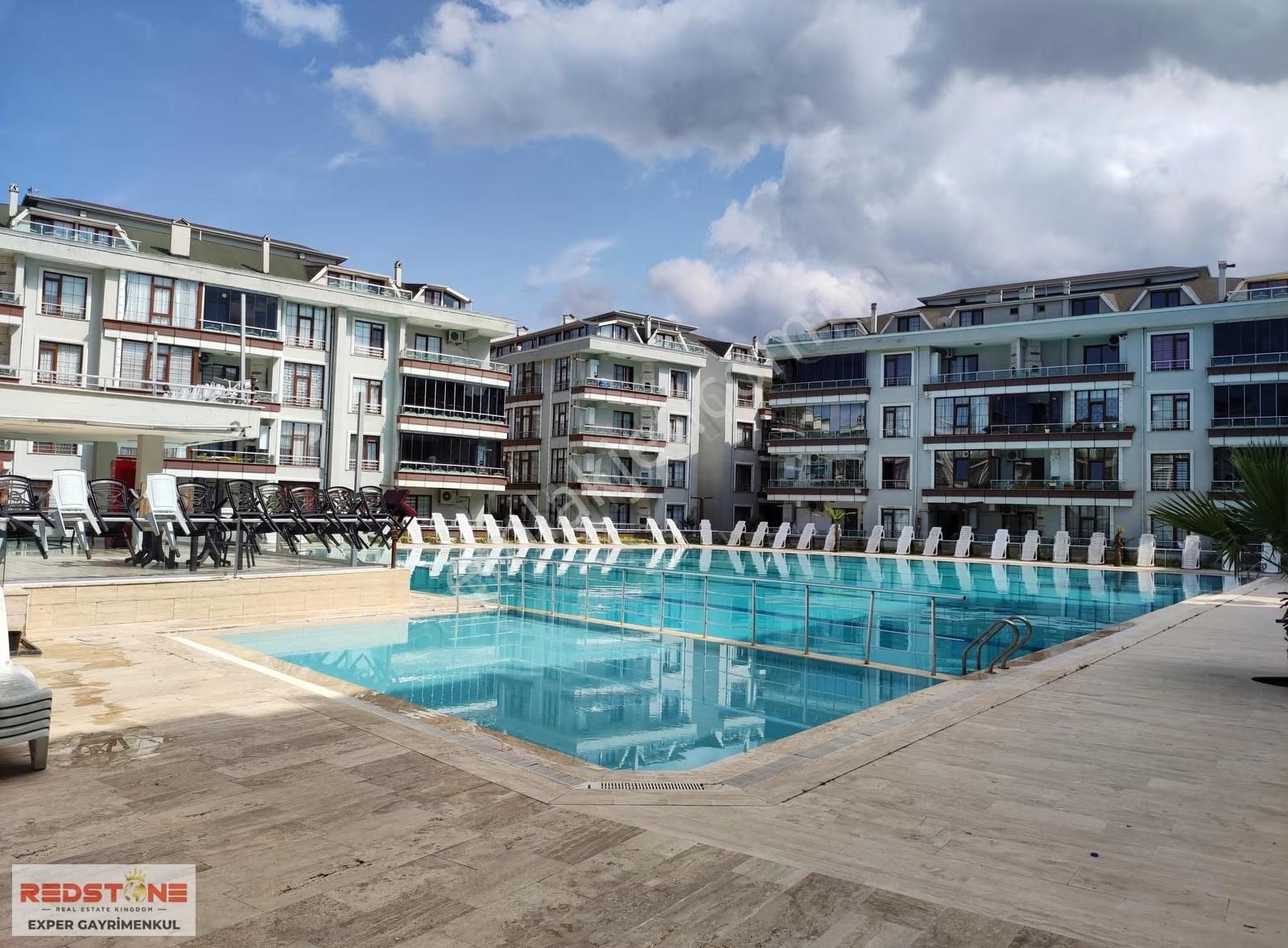 Denize Sıfır, Havuzlu Sitede, Deniz Manzaralı 4+1 Dublex Yazlık