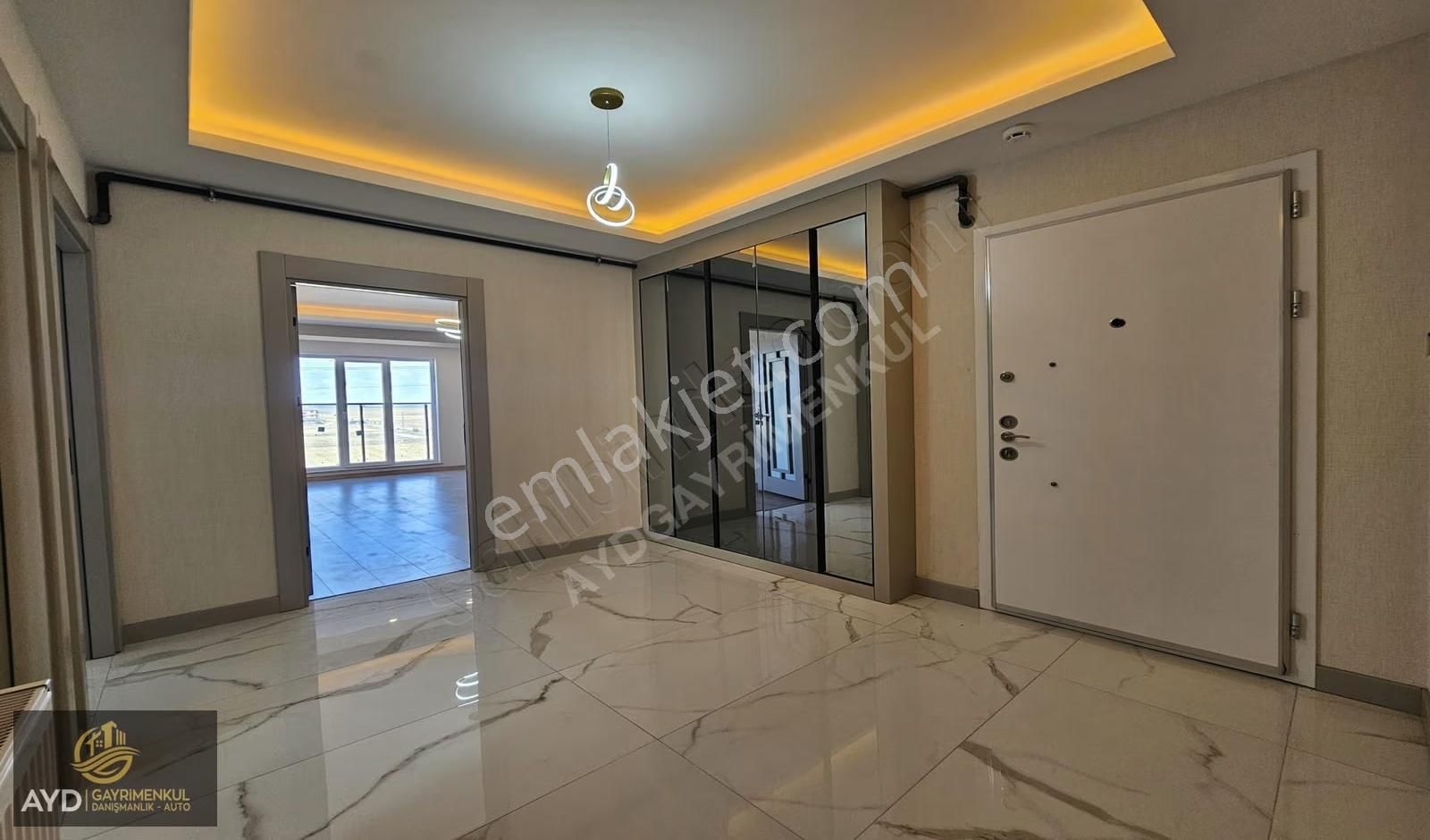 Ayd'den Menderes Mah Satılık 4+1 160m2 Ara Kat Daire - Görsel 15