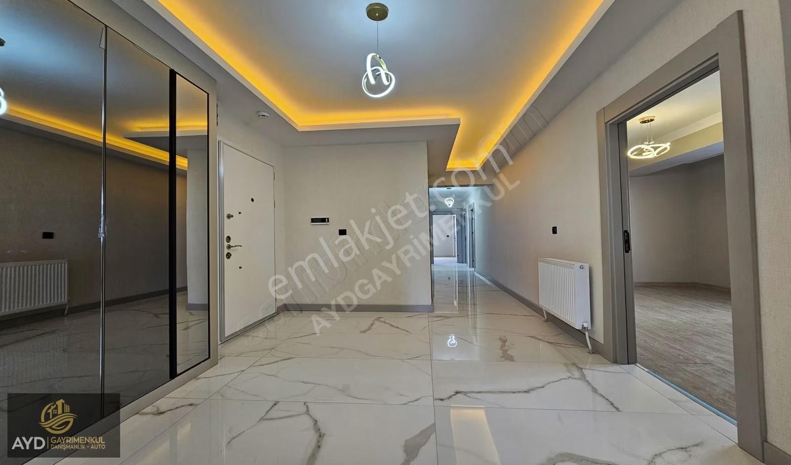 Ayd'den Menderes Mah Satılık 4+1 160m2 Ara Kat Daire - Görsel 17