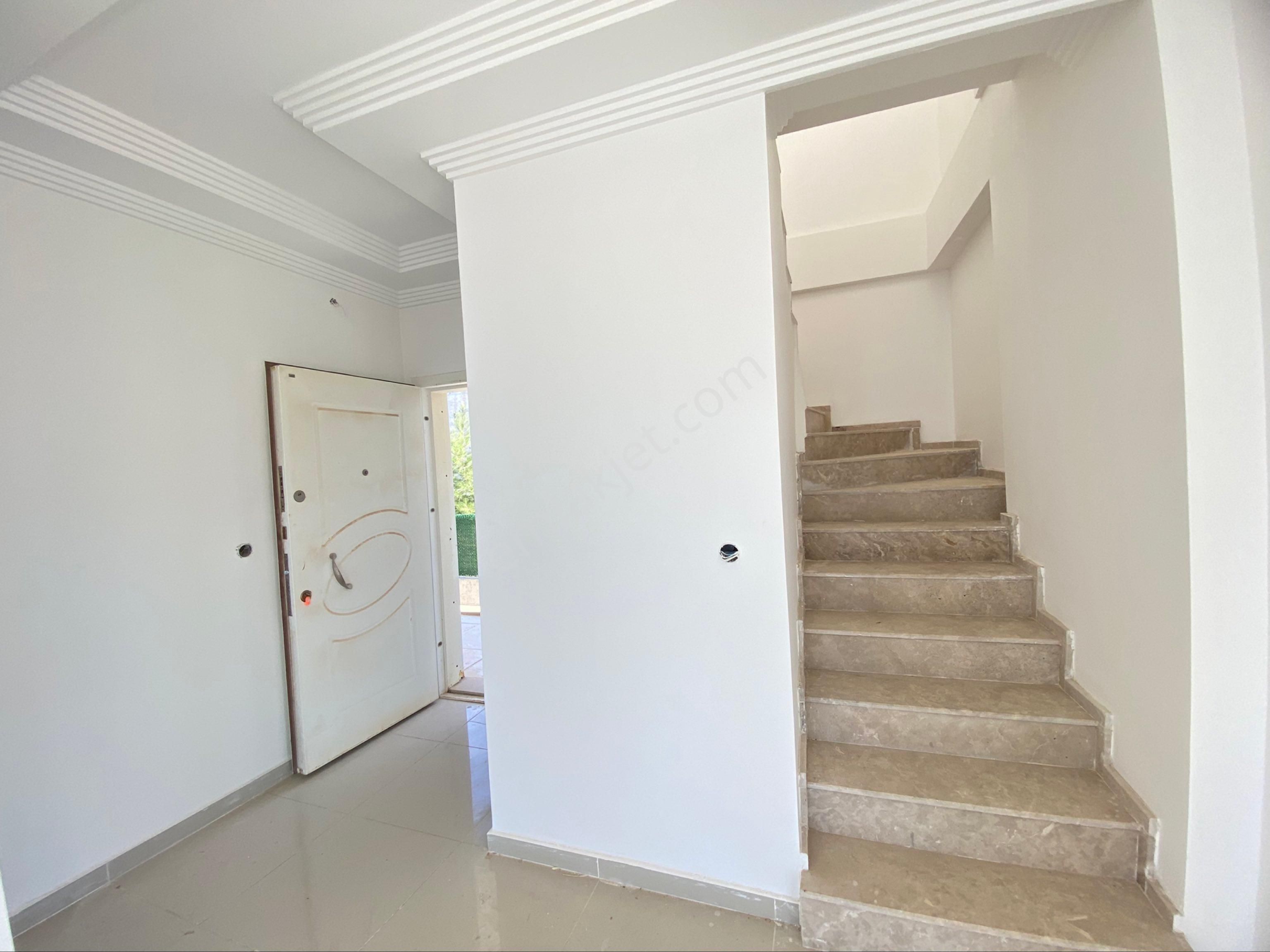 Ege’nin İncisi Dedim Akbük‘te Sonsuz Deniz Manzaralı 3 + 1 Dubleks Daire - Görsel 14