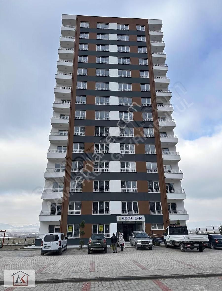 İldem E 14 Blok Ta Yeni Teslim 5 Odalı Zemin - Görsel 15