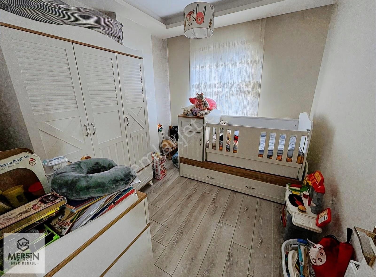 Özel Tasarım, Geniş Ve Ferah, Merkezi Konumda Satılık Ev - Görsel 14