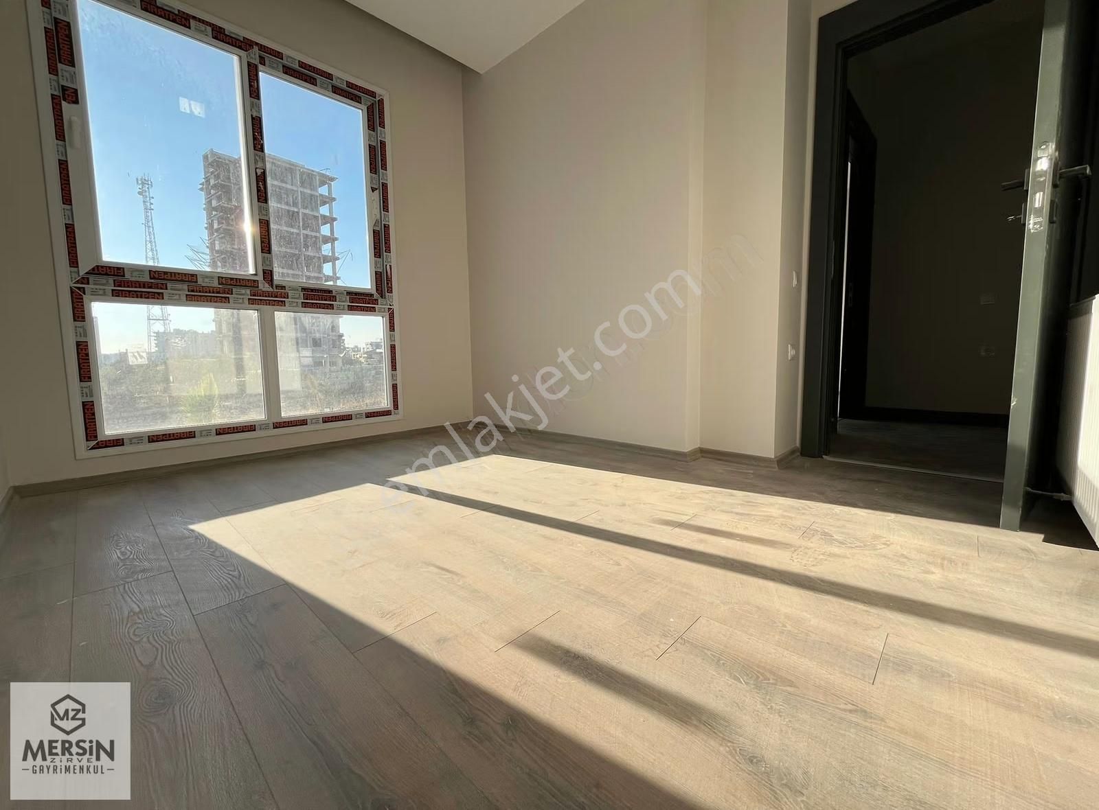 Yaşar Doğu Cad.de Merkezi Konum Yatırımlık Ve Oturuma Uygun 2+1 - Görsel 3