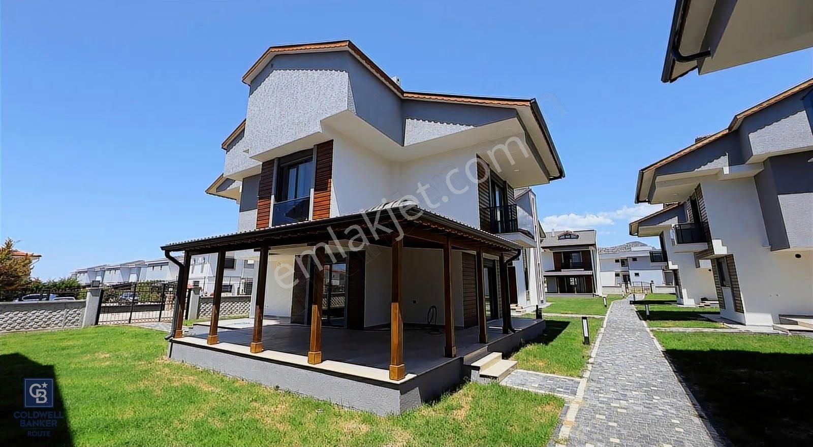 Coldwell Banker Route'tan Salihleraltında 5+1 Nefes Villaları !! - Görsel 2
