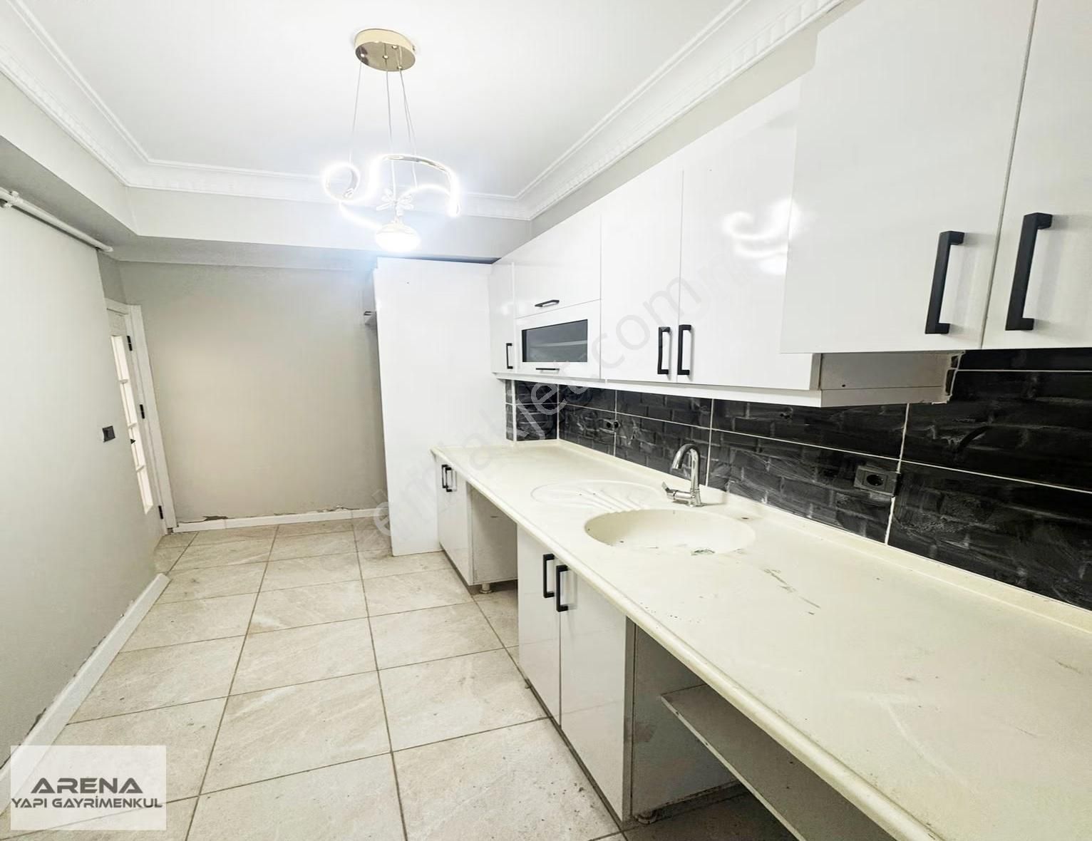 Kelepir Fiyatta Hem Yatırıma Hem Oturuma Uygun 1+1 Satılık Daire - Görsel 9