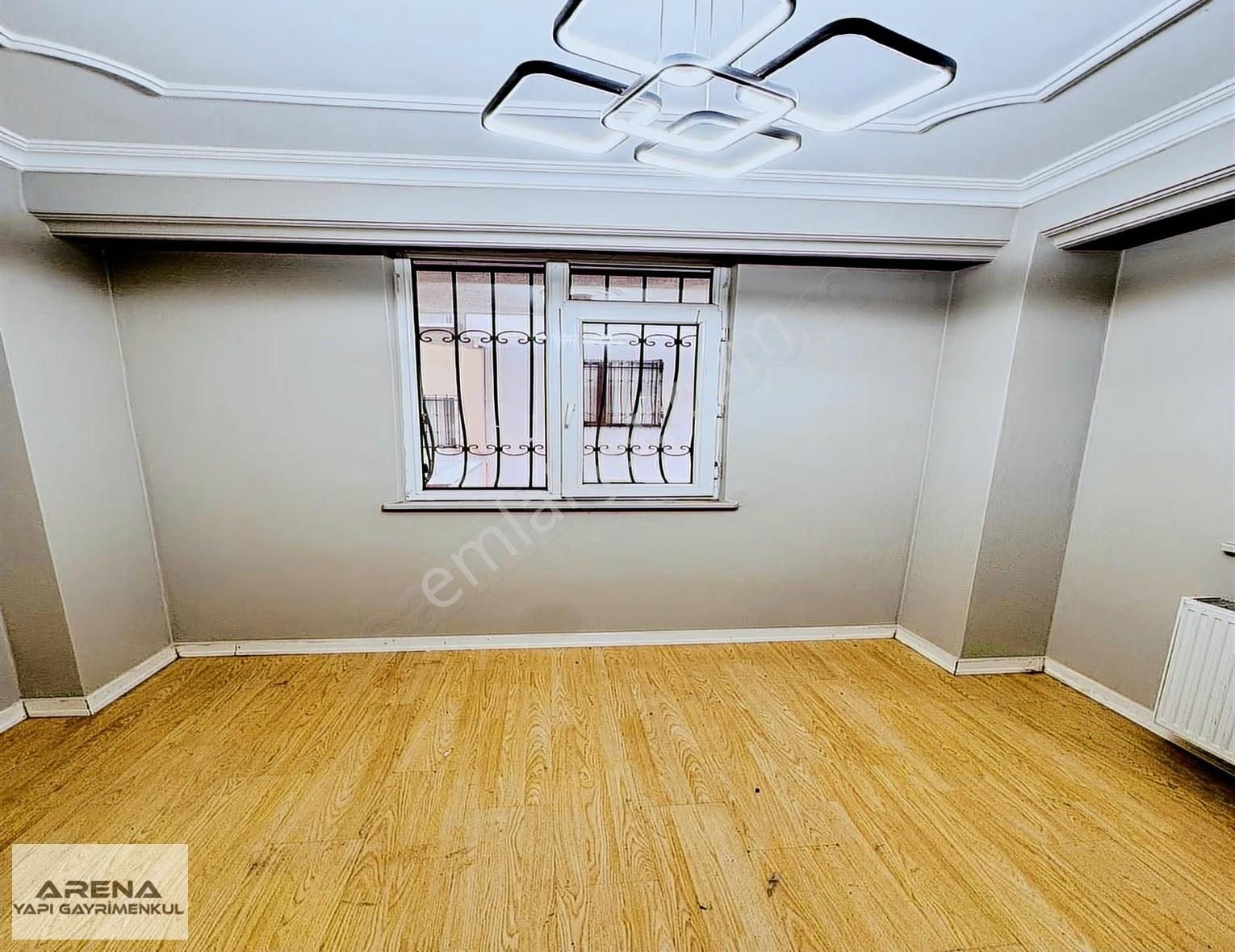 İskanlı, Krediye Uygun Ve Ferah Kullanım Alanı İle 1+1 Daire - Görsel 4