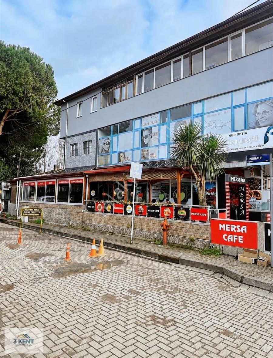 Metro Ve Hastane Yanı | Yoğun Yaya Trafikli Satılık Dükkan - Görsel 4