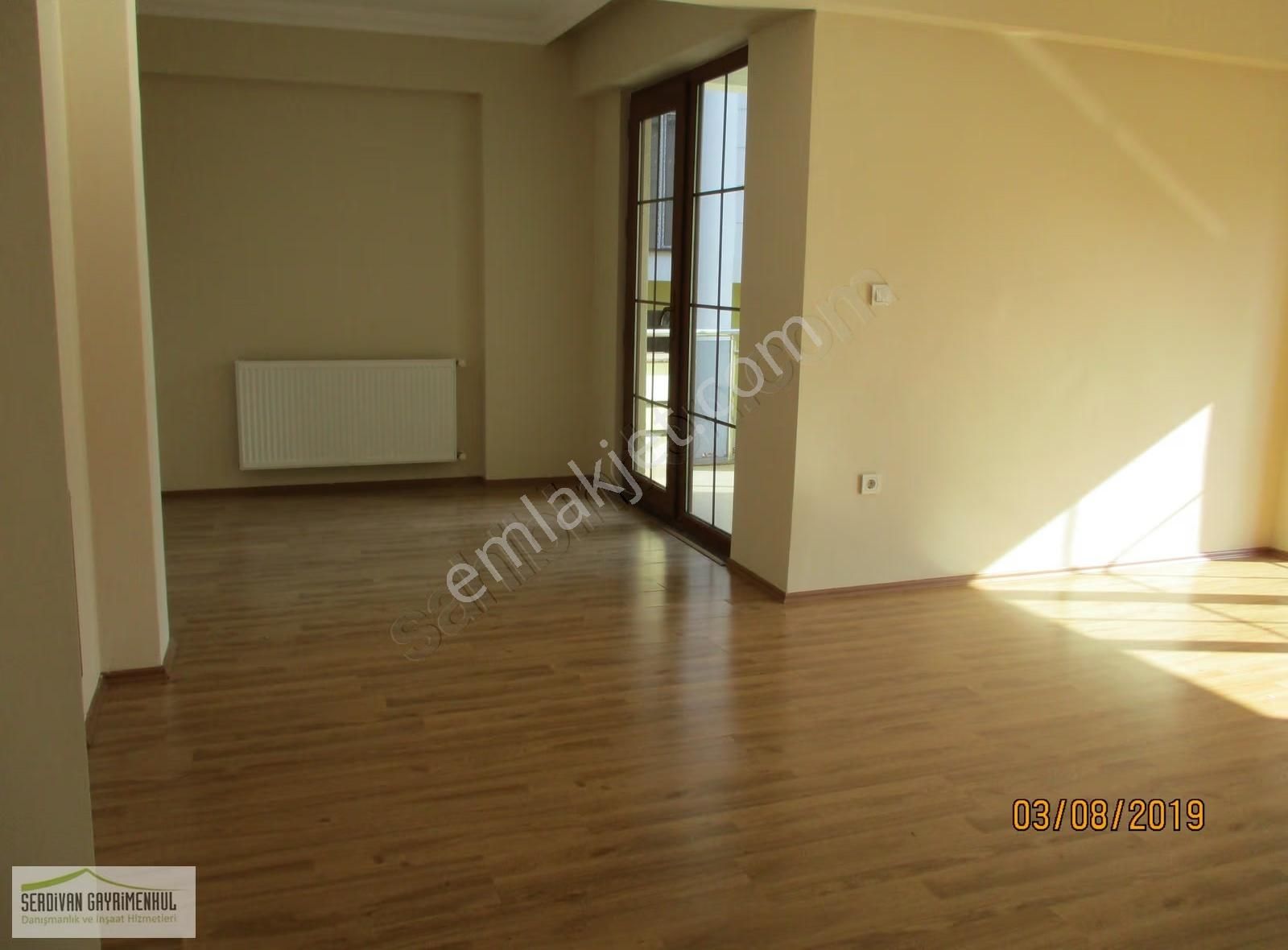 Serdivan Arabacıalanında Kiralık Geniş Daire.. - Görsel 15