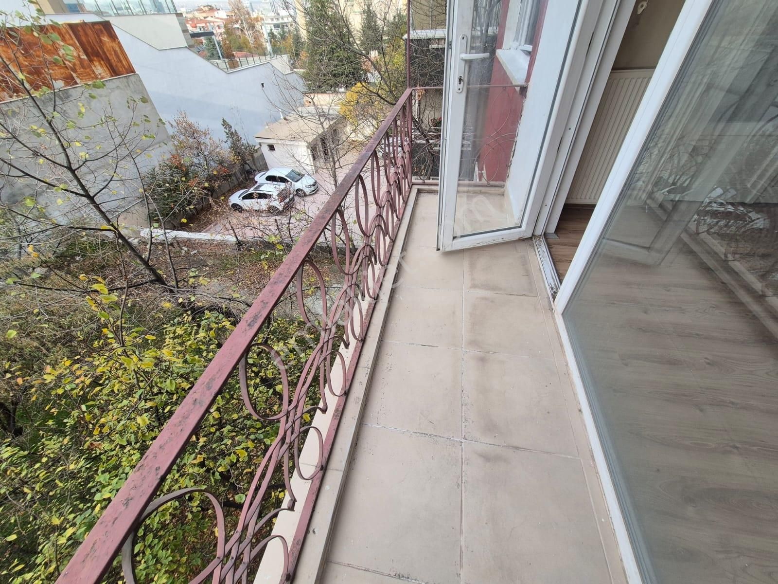 Arel'den Maltepe Neyzen Teyfik'te 2 Kat Ayrı Mutfaklı 1+1 - Görsel 6