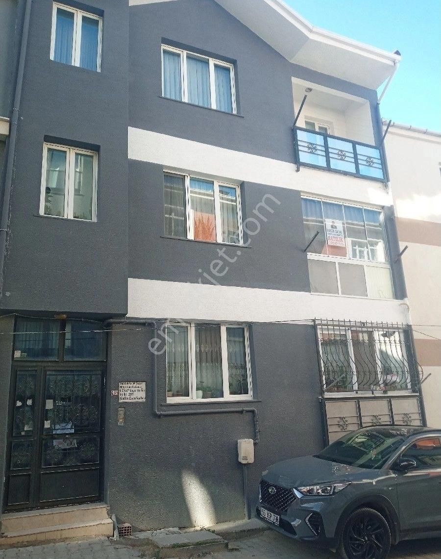 Batıkent Mahallesi Ümit Hastanesi Yakını 3+1 Ara Kat Daire