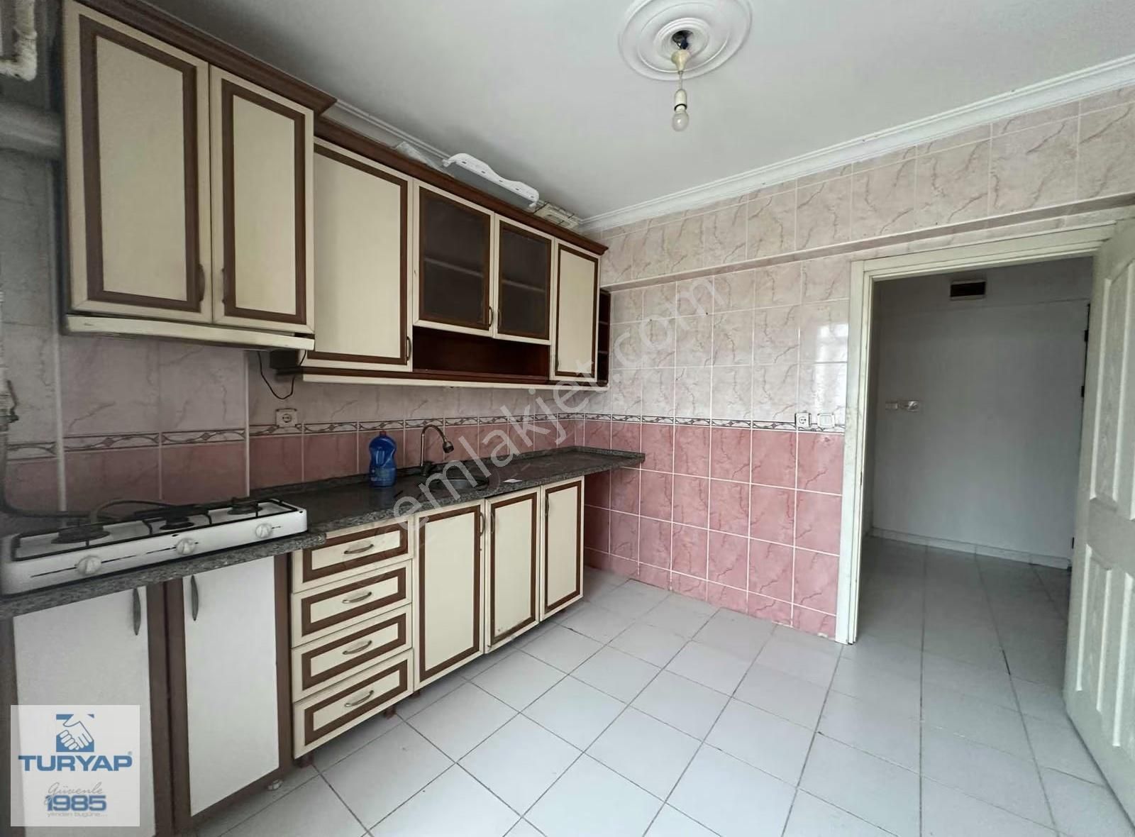 Adnan Menderes Mahallesinde Kiralık 3+1 Daire - Görsel 9
