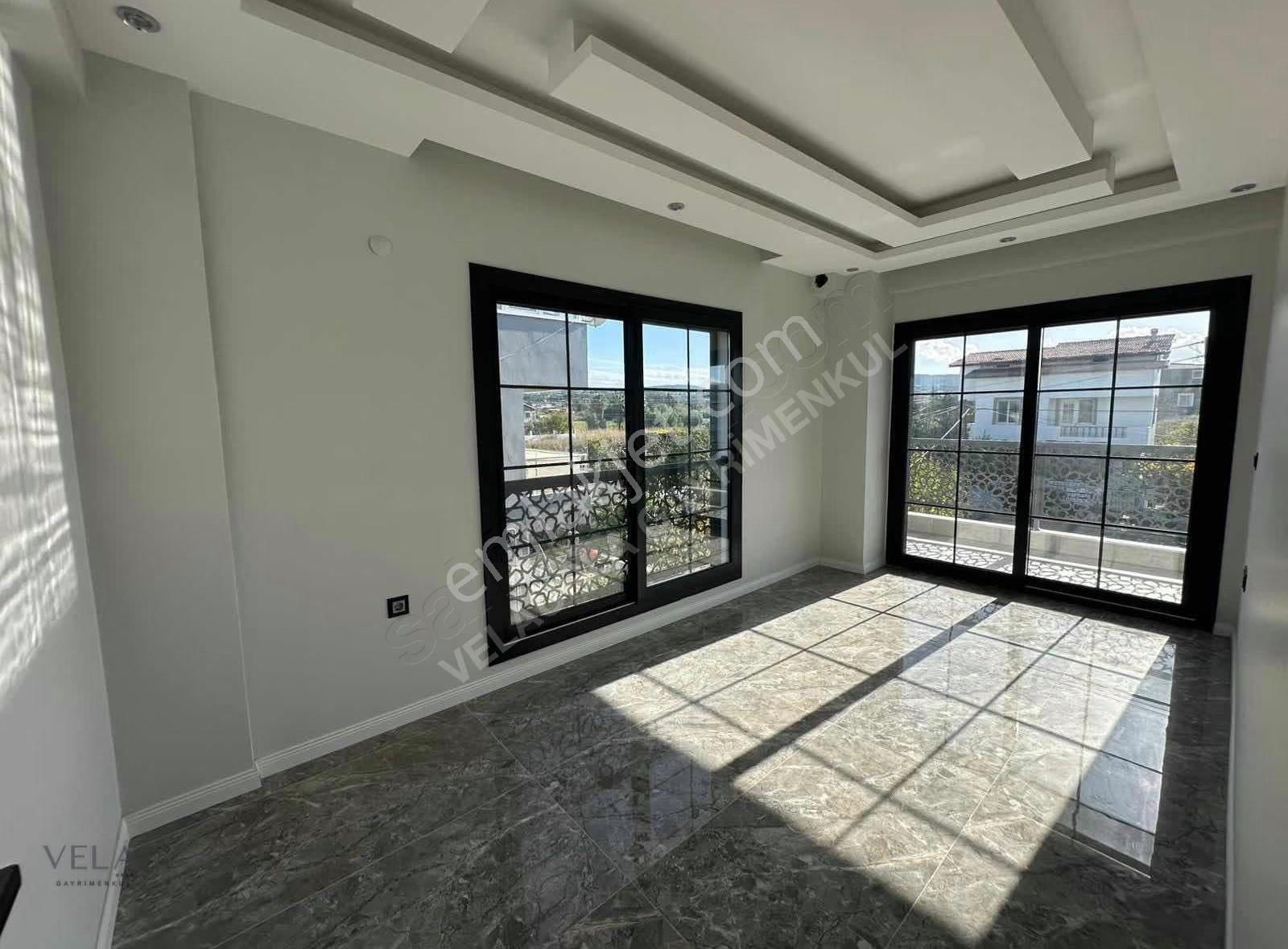 Urla Atatürk Mahallesi Bahçeli 6+2 Satılık Müstakil Villa - Görsel 31