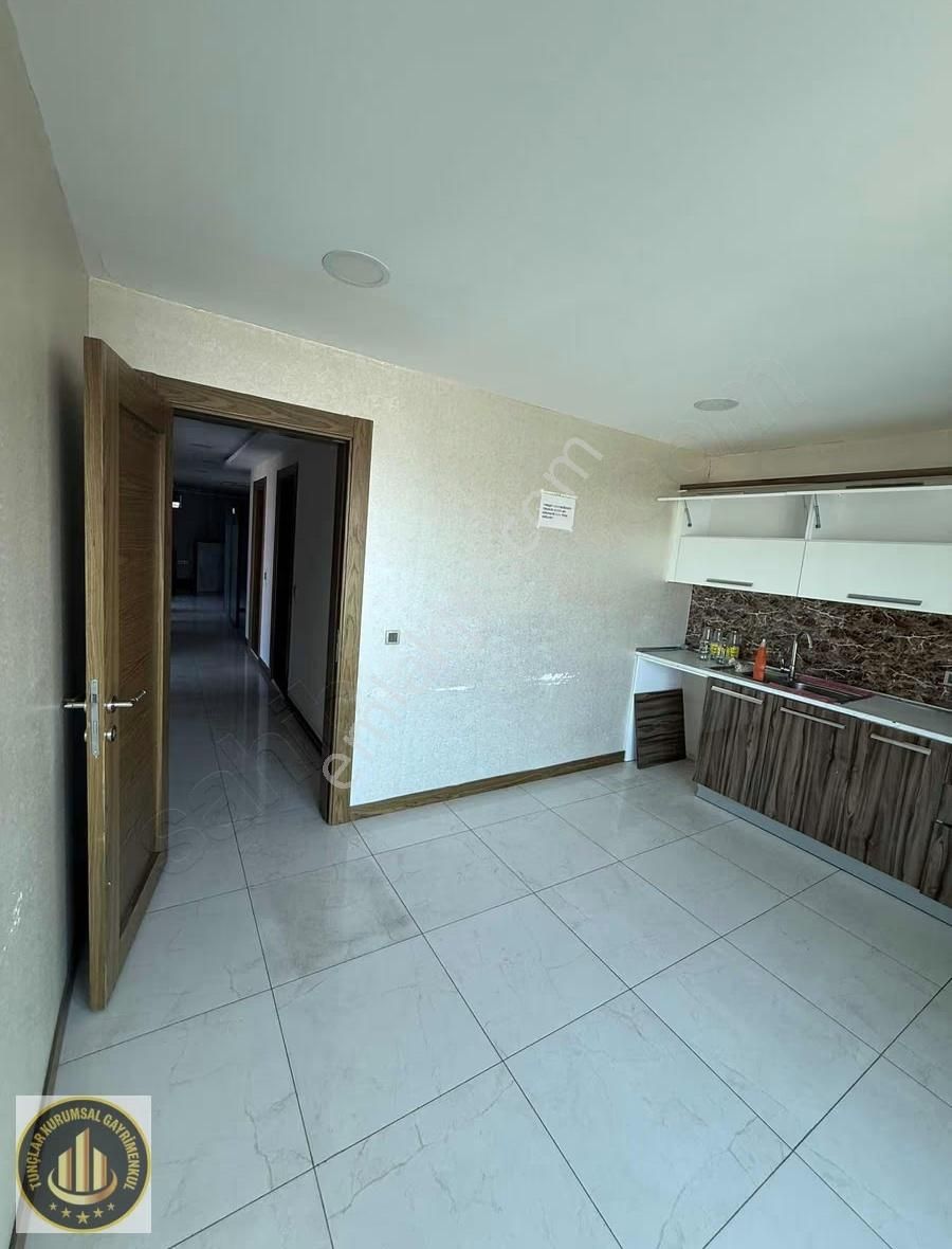 Diyarbakır'da Satılık Büro 3+1 - Görsel 17