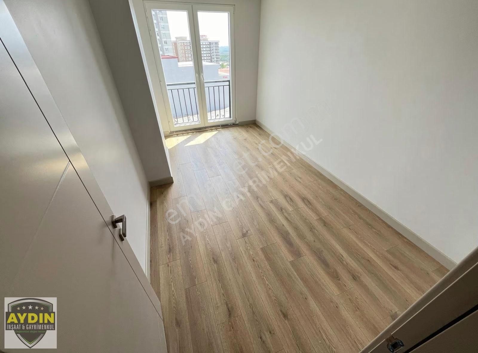 Aydın İnş. Adl Square'de 4+1 5.kat Meydana Cephe Ultra Lüx Daire - Görsel 35