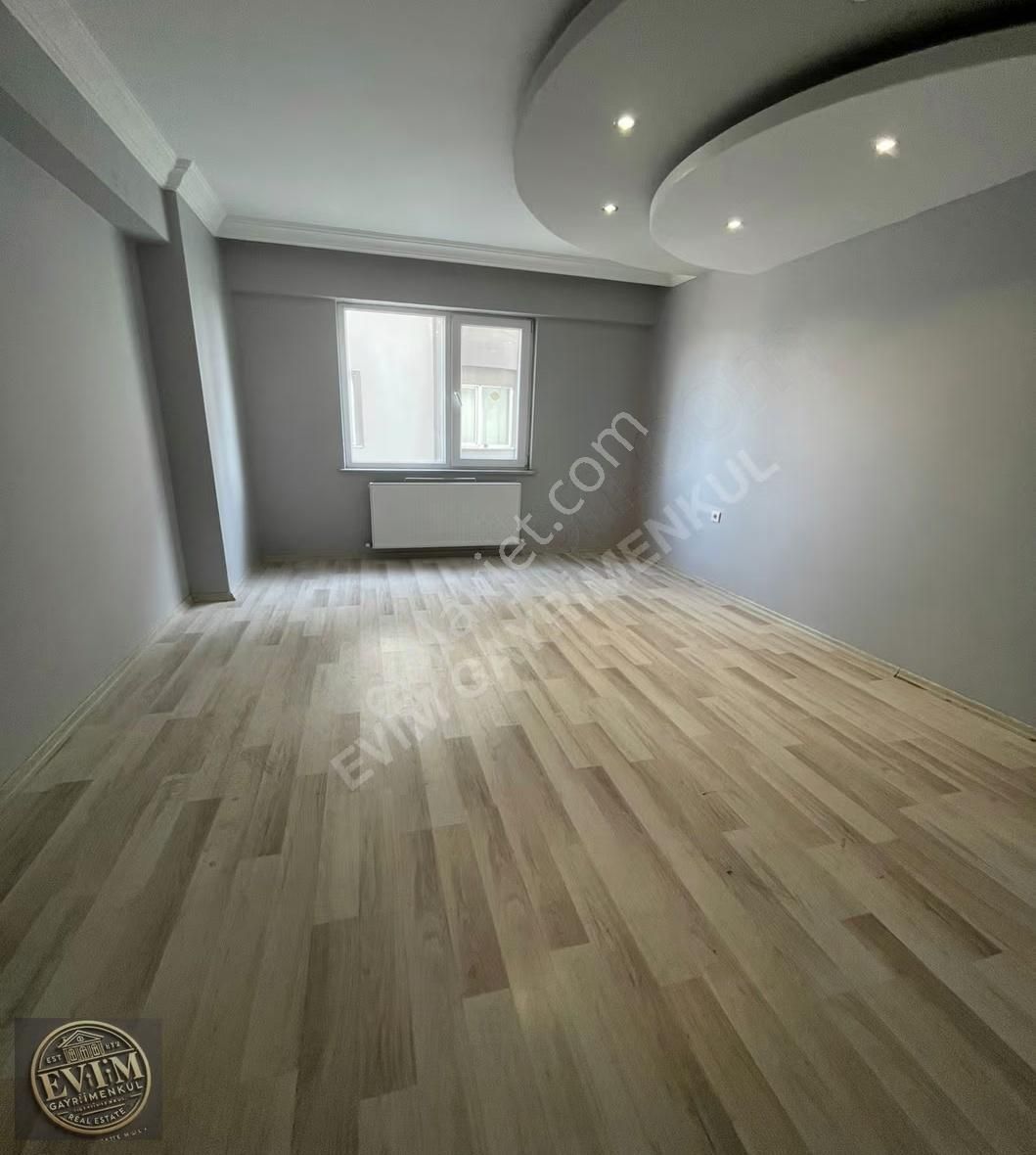Evim'den Fatih Mah. 3+1 Ankastre+kombi Takılı140m² Satılık Daire - Görsel 3