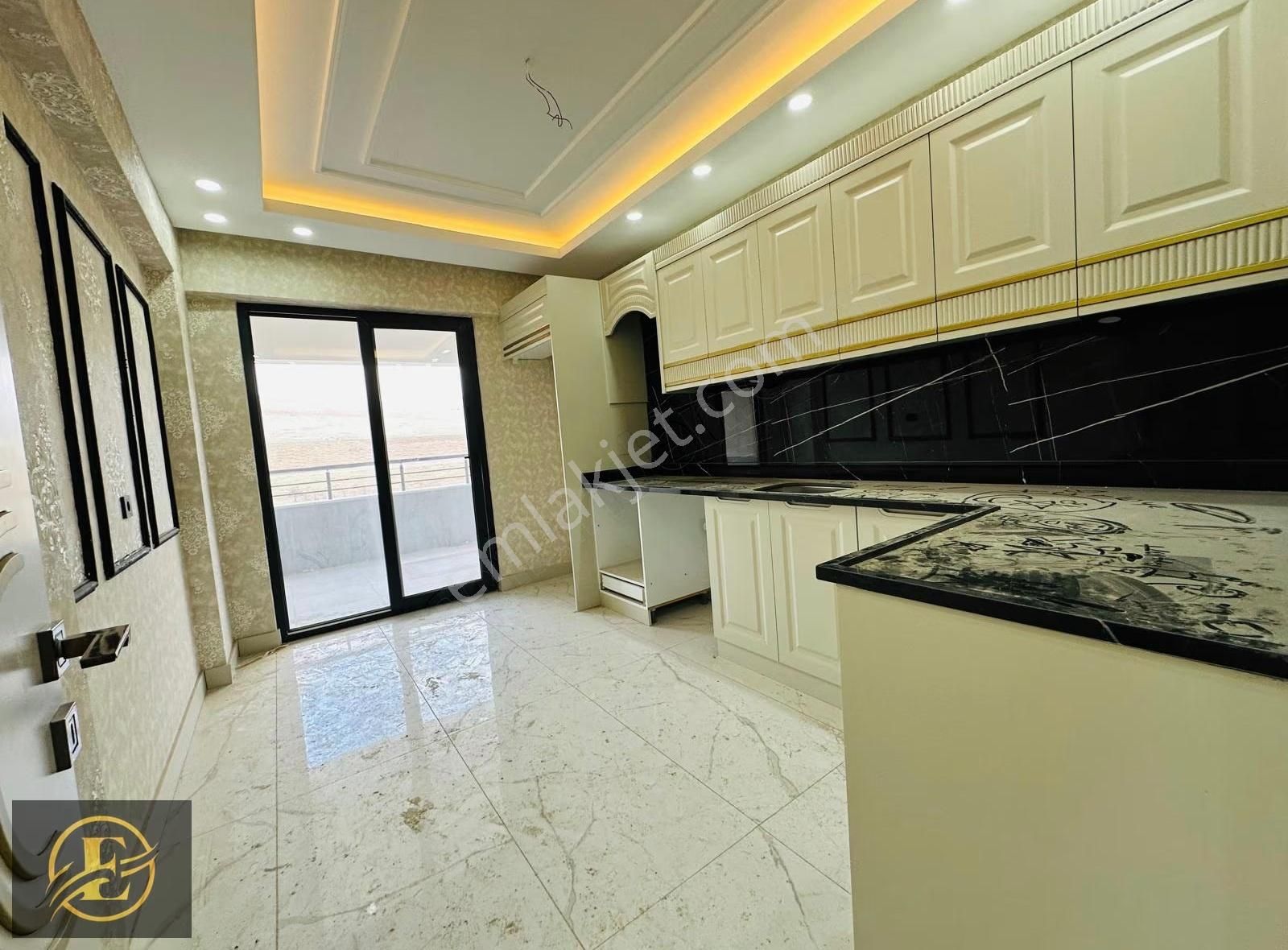 Ekol'den Günsev Oto Amw Karşısı Site İçi Giriş Kat Daire