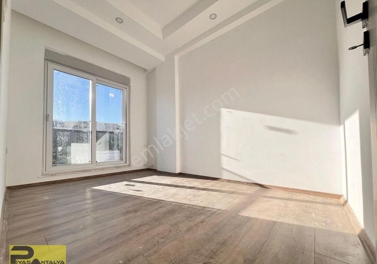 Otobüs Durağı Yanında Arakatta Yatırım Fırsatı - Görsel 23