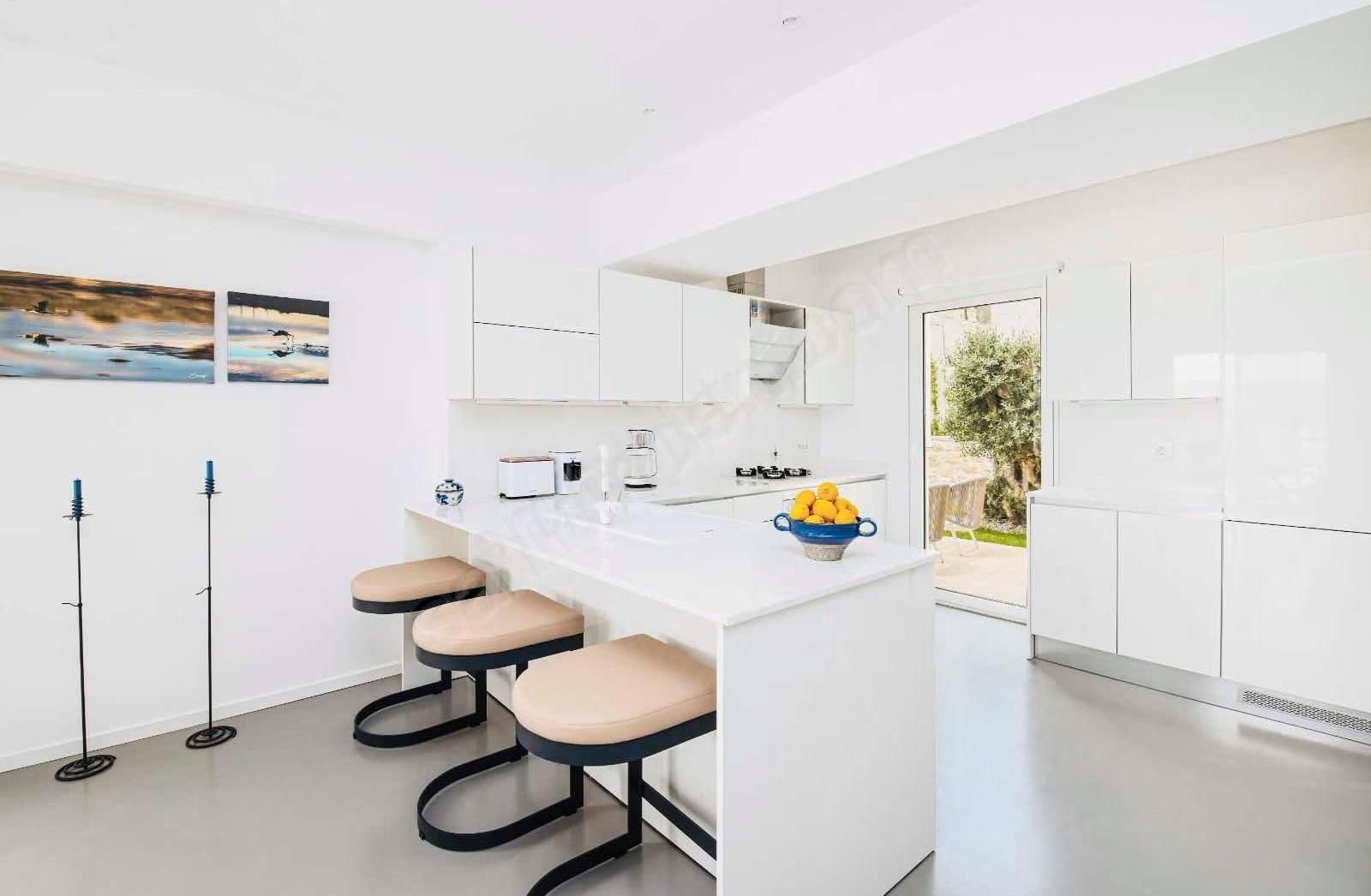 Alaçatı Port Deniz Manzaralı Yıllık Kiralık Daireler - Görsel 3