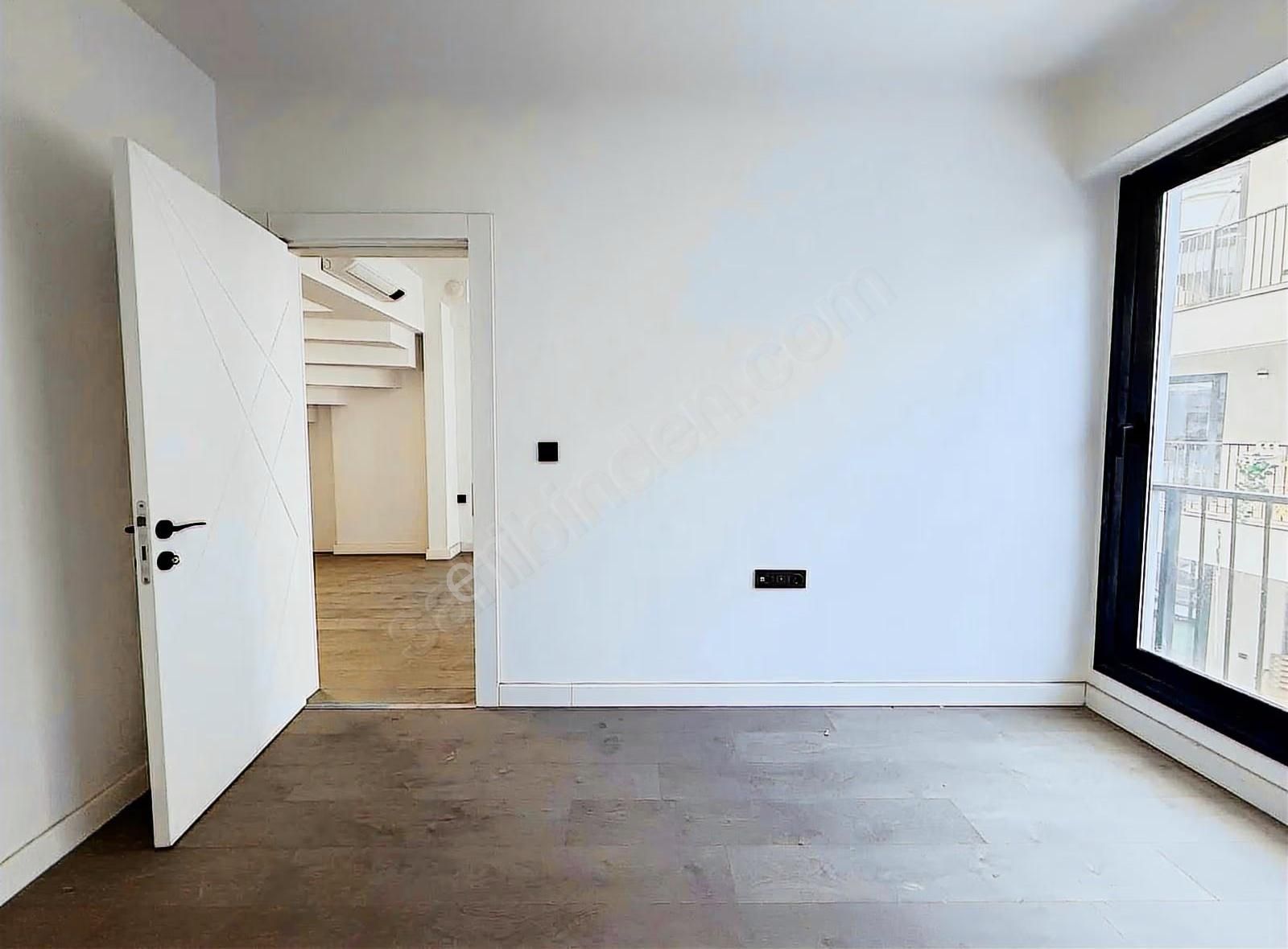 Merkezi Konumda Passa Plazada Kiralık 3+1 Dubleks Ofis - Görsel 16