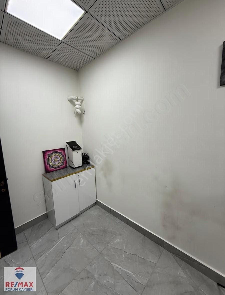 Şehir Merkezinde Devren Kiralık Güzellik Merkezi - Görsel 21