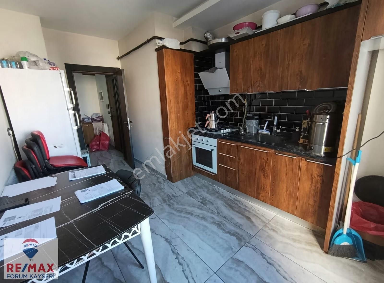 Şehir Merkezi Düvenönünde Satılık 2+1 Lüks Ofis - Görsel 16