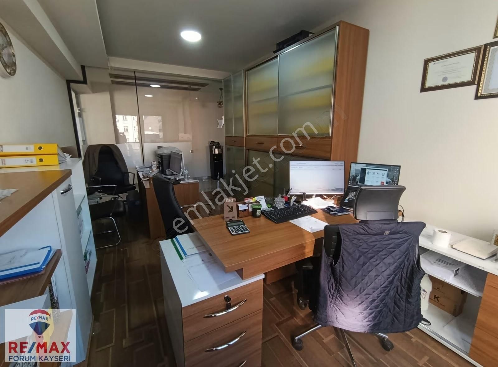 Şehir Merkezi Düvenönünde Satılık 2+1 Lüks Ofis - Görsel 26