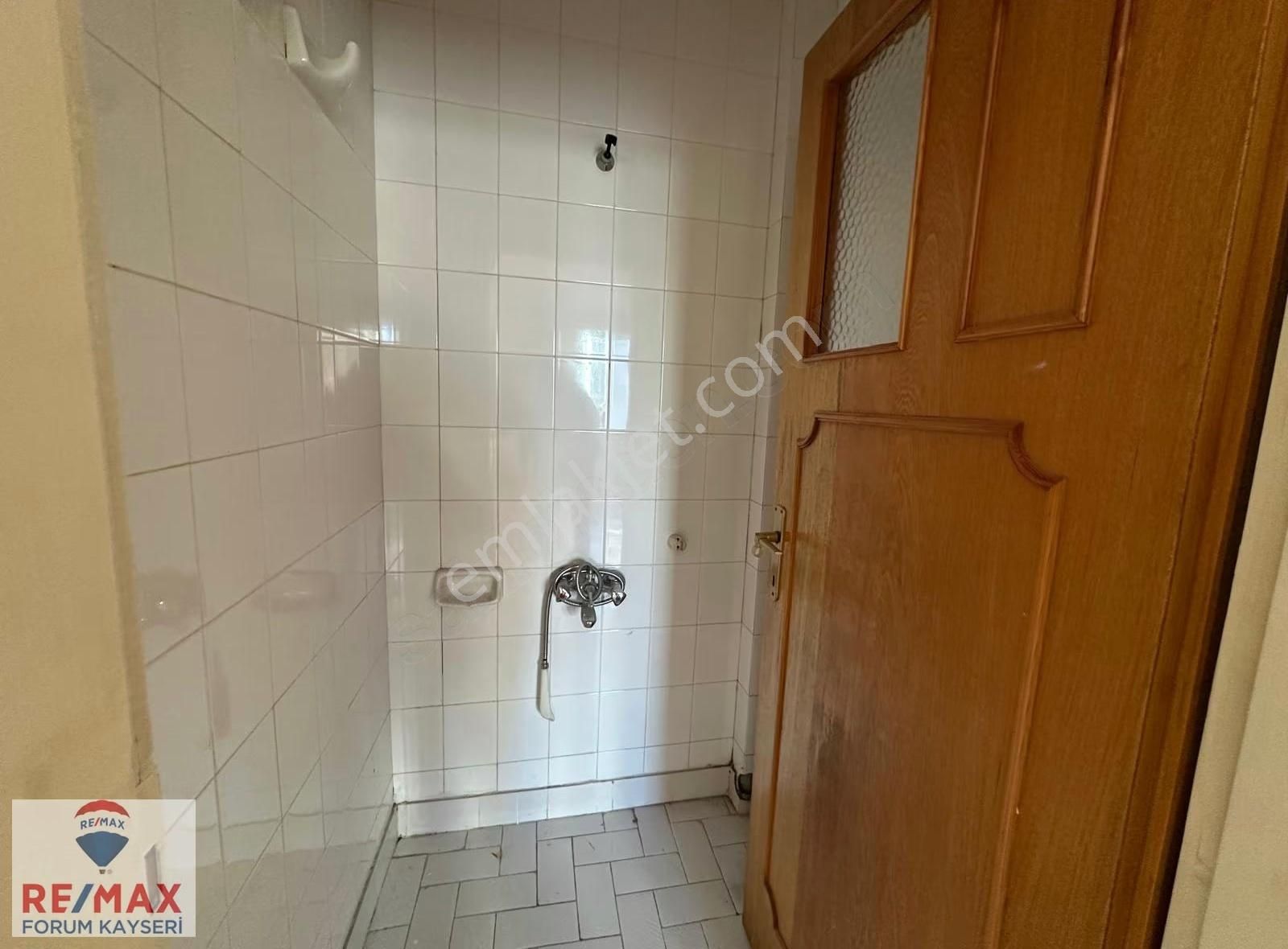 Şehir Merkezinde Satılık 3+1 Geniş Daire. - Görsel 17