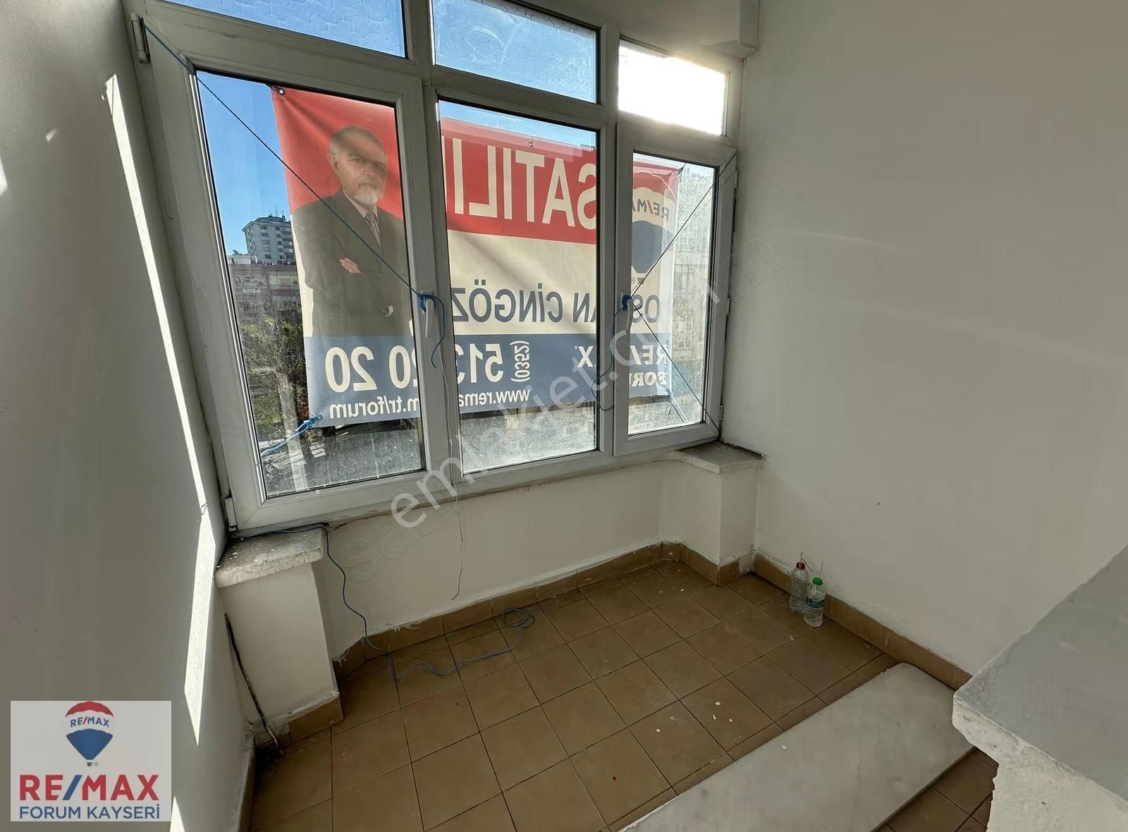 Şehir Merkezinde Satılık 3+1 Geniş Daire. - Görsel 16