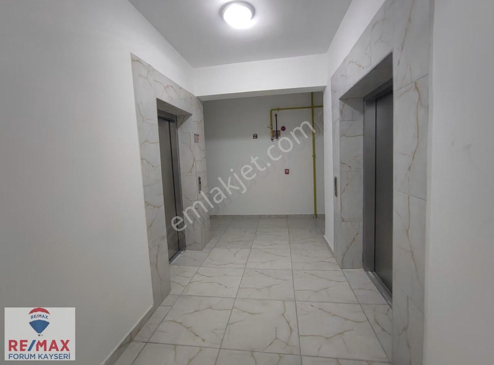 Eczaneler Arkası Meskenli 2+1 Meskenli Daire - Görsel 5