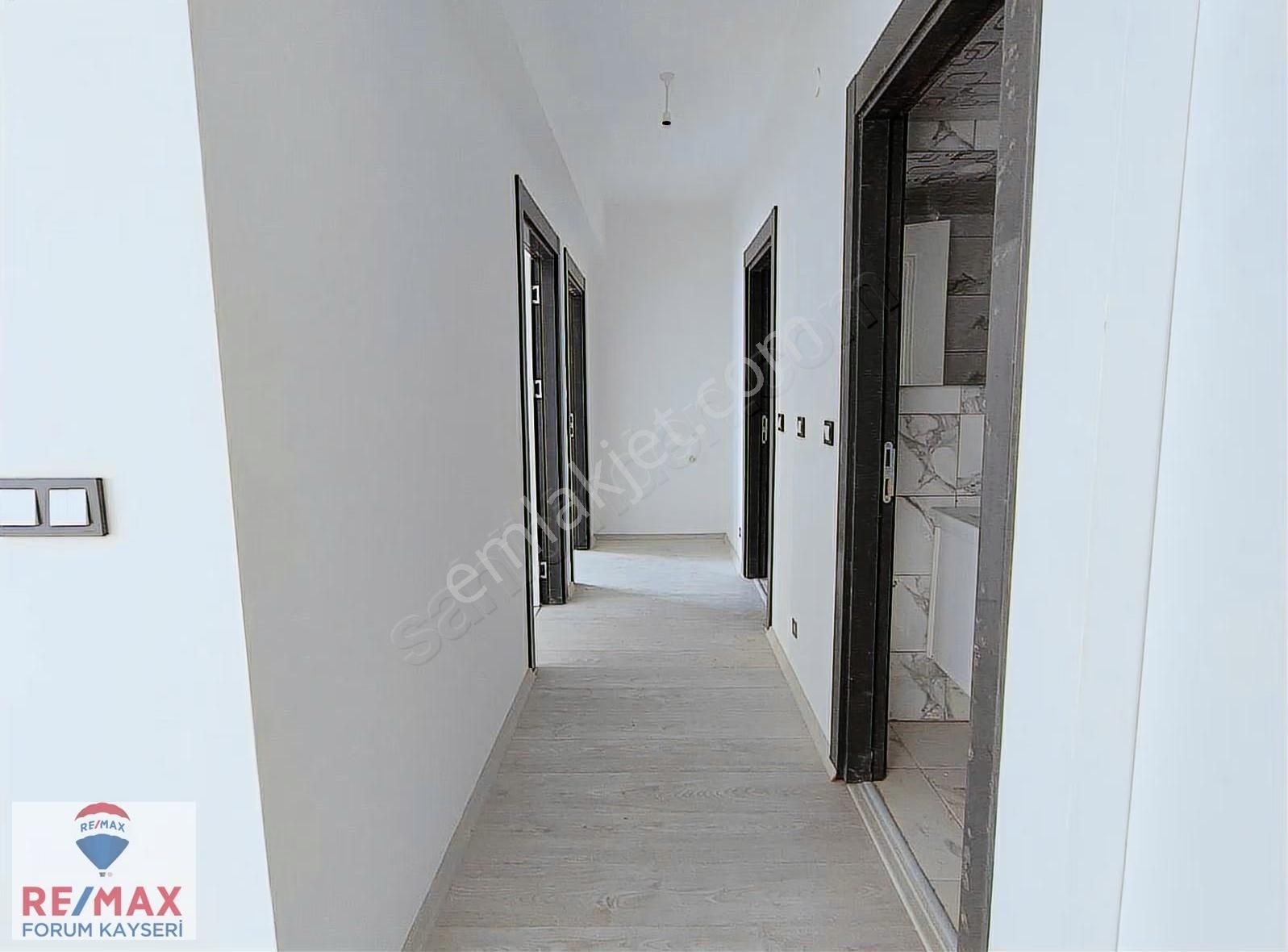 Eczaneler Arkası Meskenli 2+1 Meskenli Daire - Görsel 11