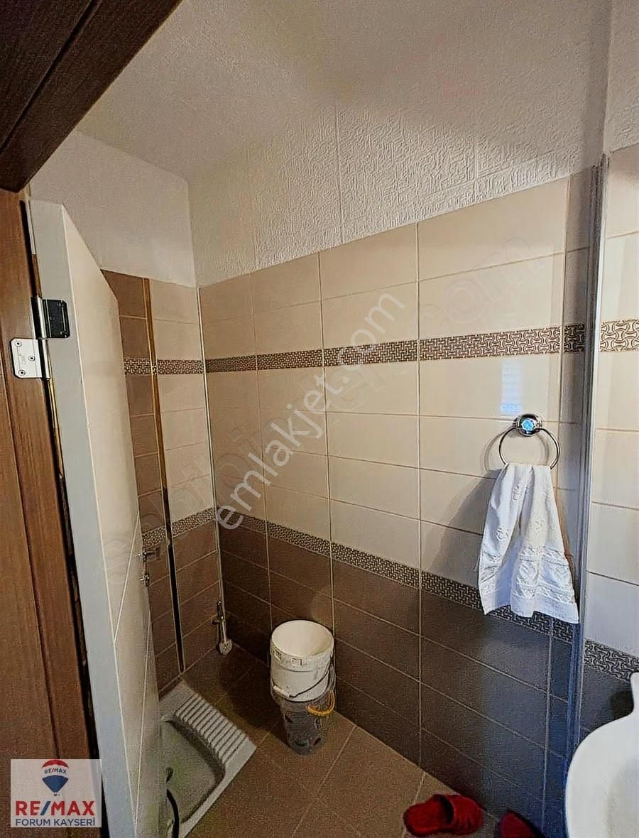 Sahabiye Mahallesinde Mükemmel Konumda Satılık 4+1 Daire - Görsel 9