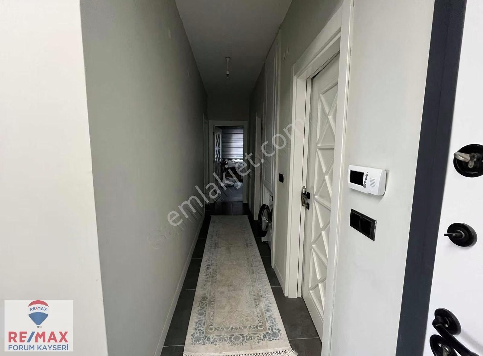 Ziyagökalp Mah. Merkezi Konumda Lüks 3+1 Kiralık Daire - Görsel 7