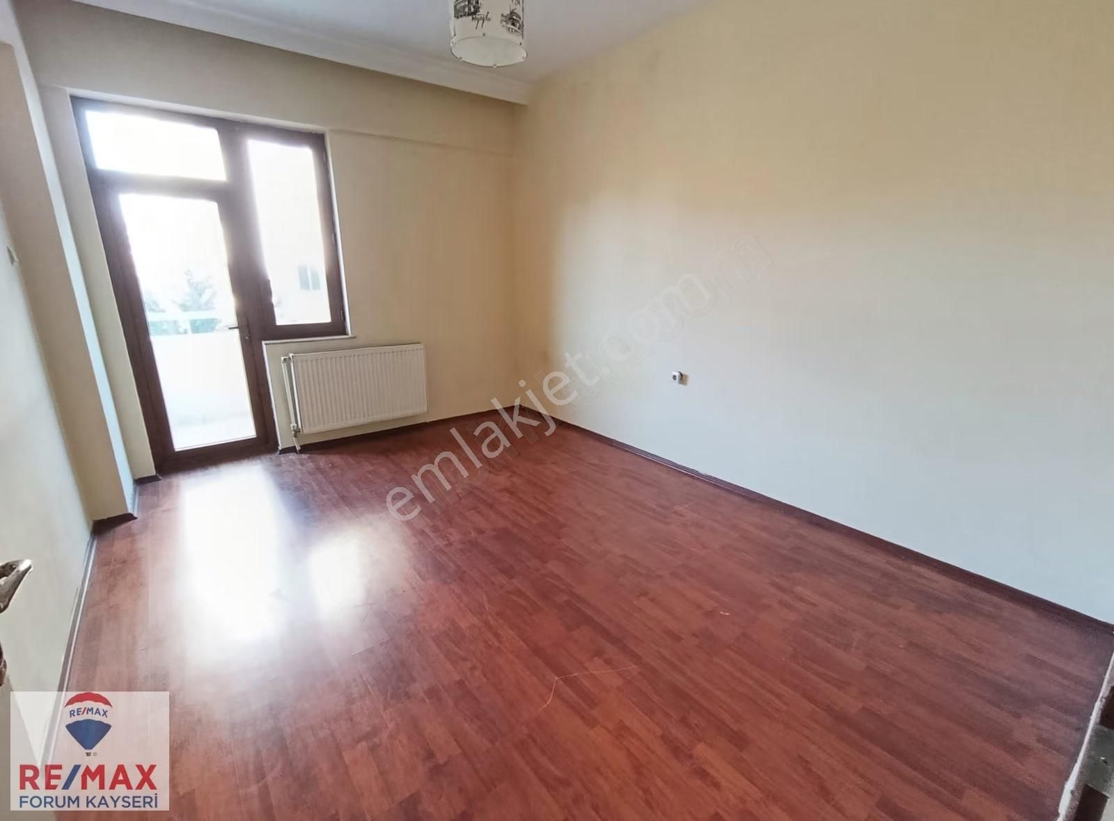 Fevzi Çakmakta Kiralık 3+1 Daire - Görsel 2