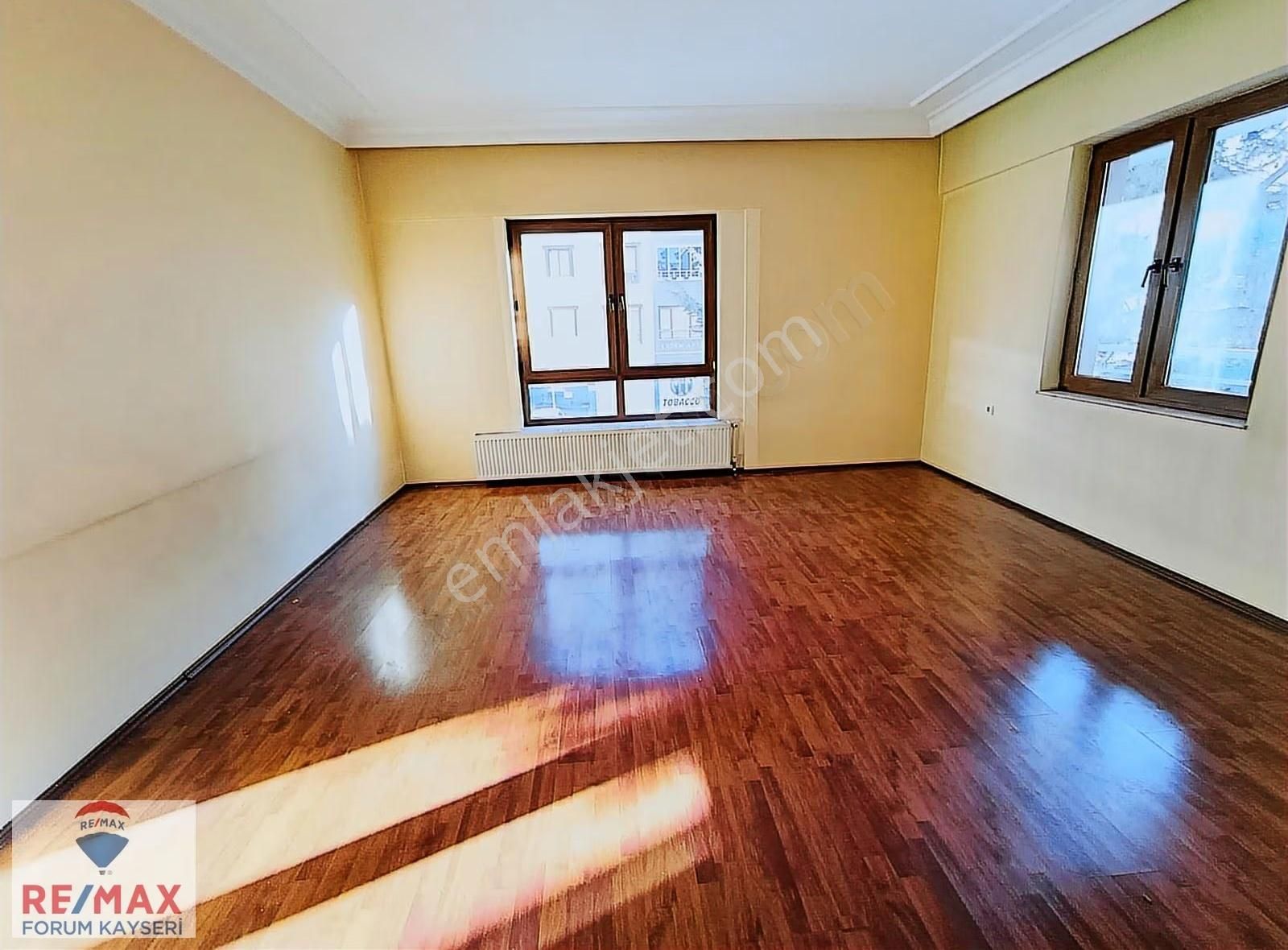 Fevzi Çakmakta Kiralık 3+1 Daire - Görsel 29