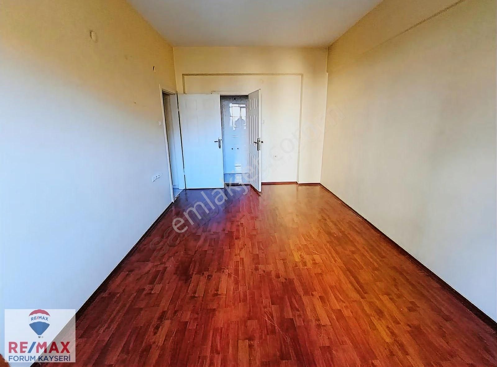 Fevzi Çakmakta Kiralık 3+1 Daire - Görsel 25