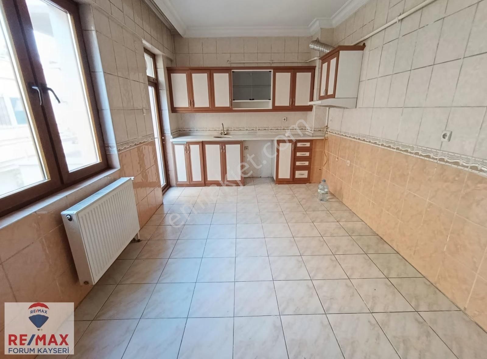 Fevzi Çakmakta Kiralık 3+1 Daire - Görsel 35