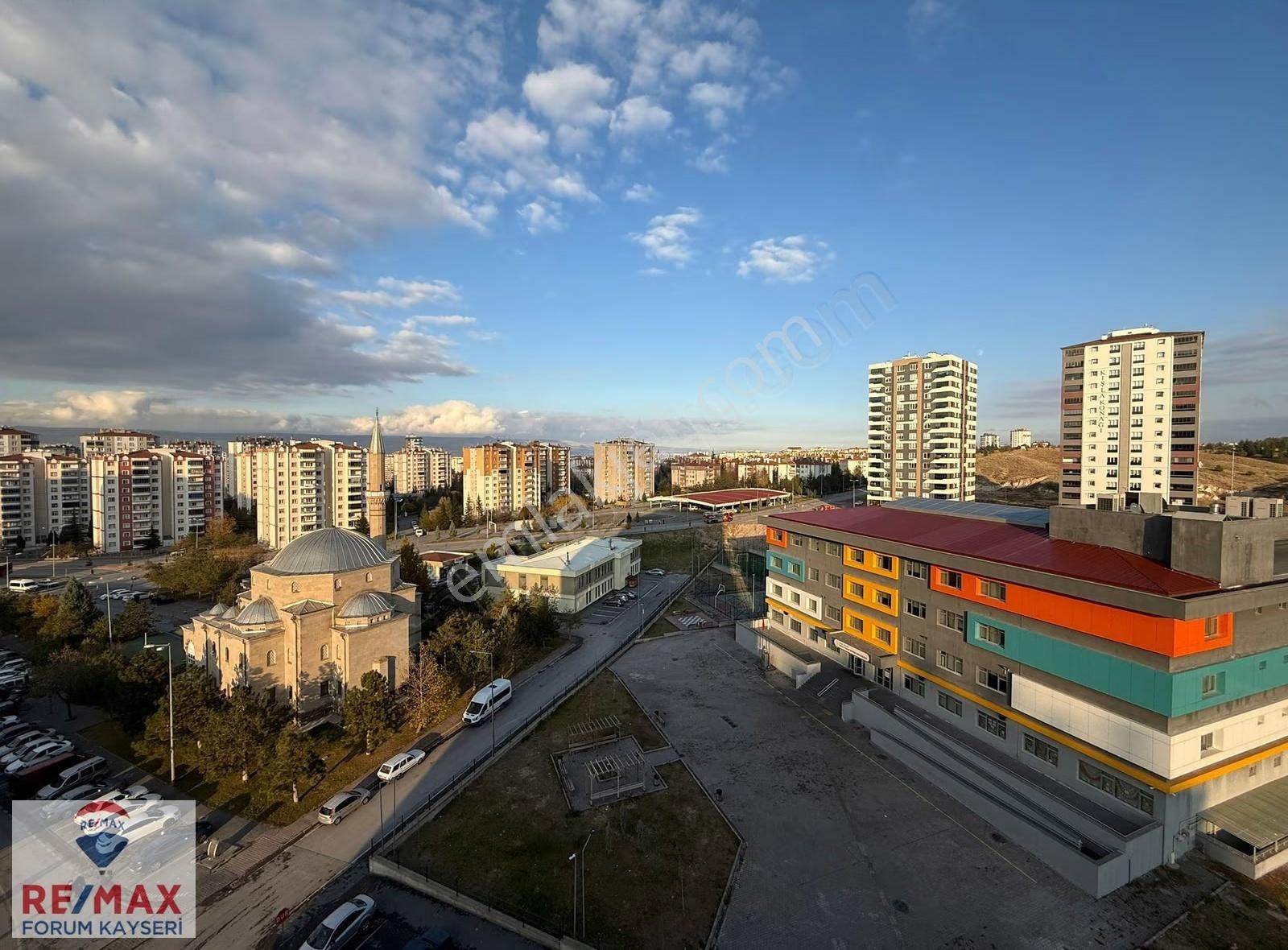 Tınaztepe Mahallesinde Kış Bahçeli Satılık 3+1 Daire - Görsel 3