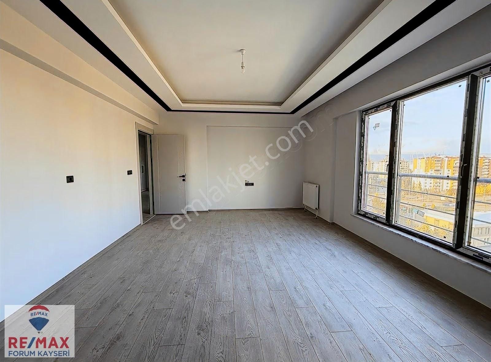 Tınaztepe Mahallesinde Kış Bahçeli Satılık 3+1 Daire - Görsel 32