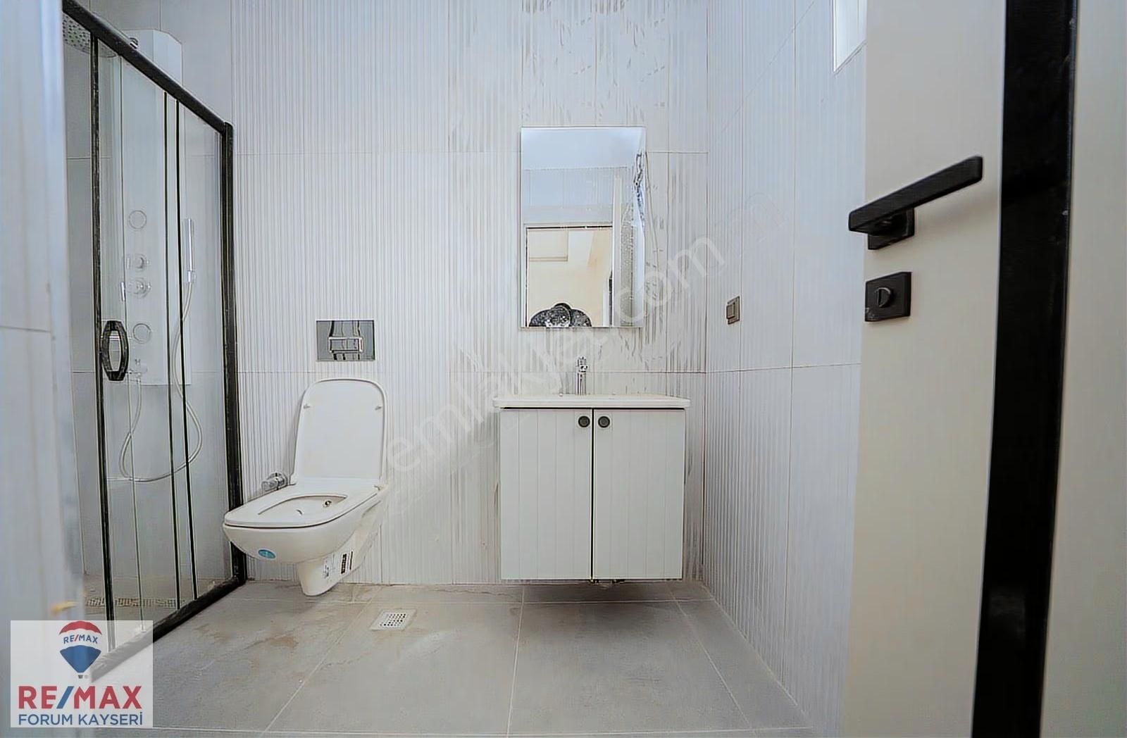 Hacılar Erciyeste Kapalı Otoparklı 4,5+1 Satılık Villa - Görsel 17