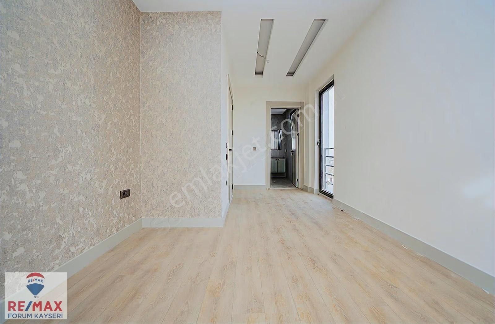 Hacılar Erciyeste Kapalı Otoparklı 4,5+1 Satılık Villa - Görsel 30