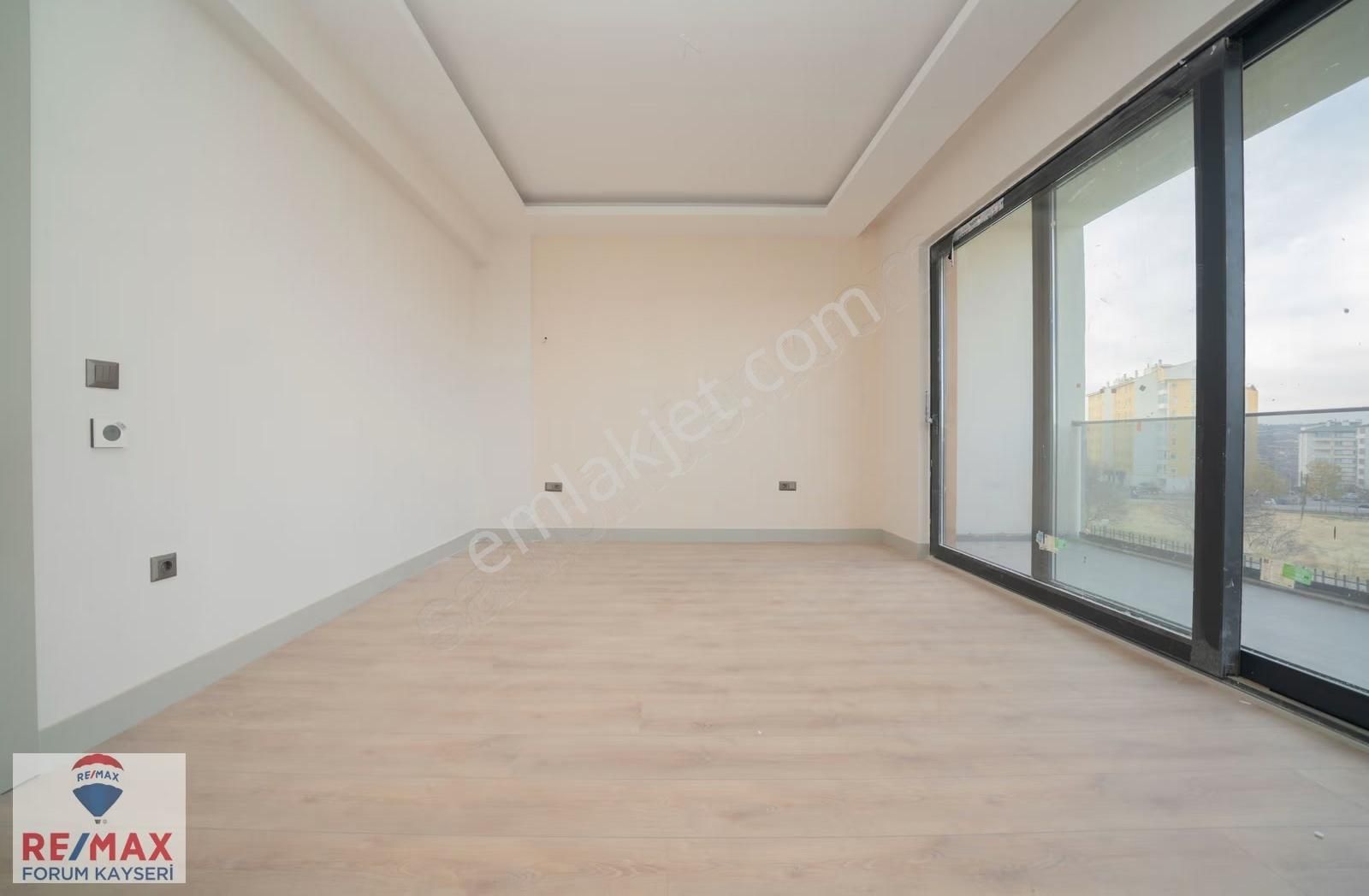 Hacılar Erciyeste Kapalı Otoparklı 4,5+1 Satılık Villa - Görsel 5