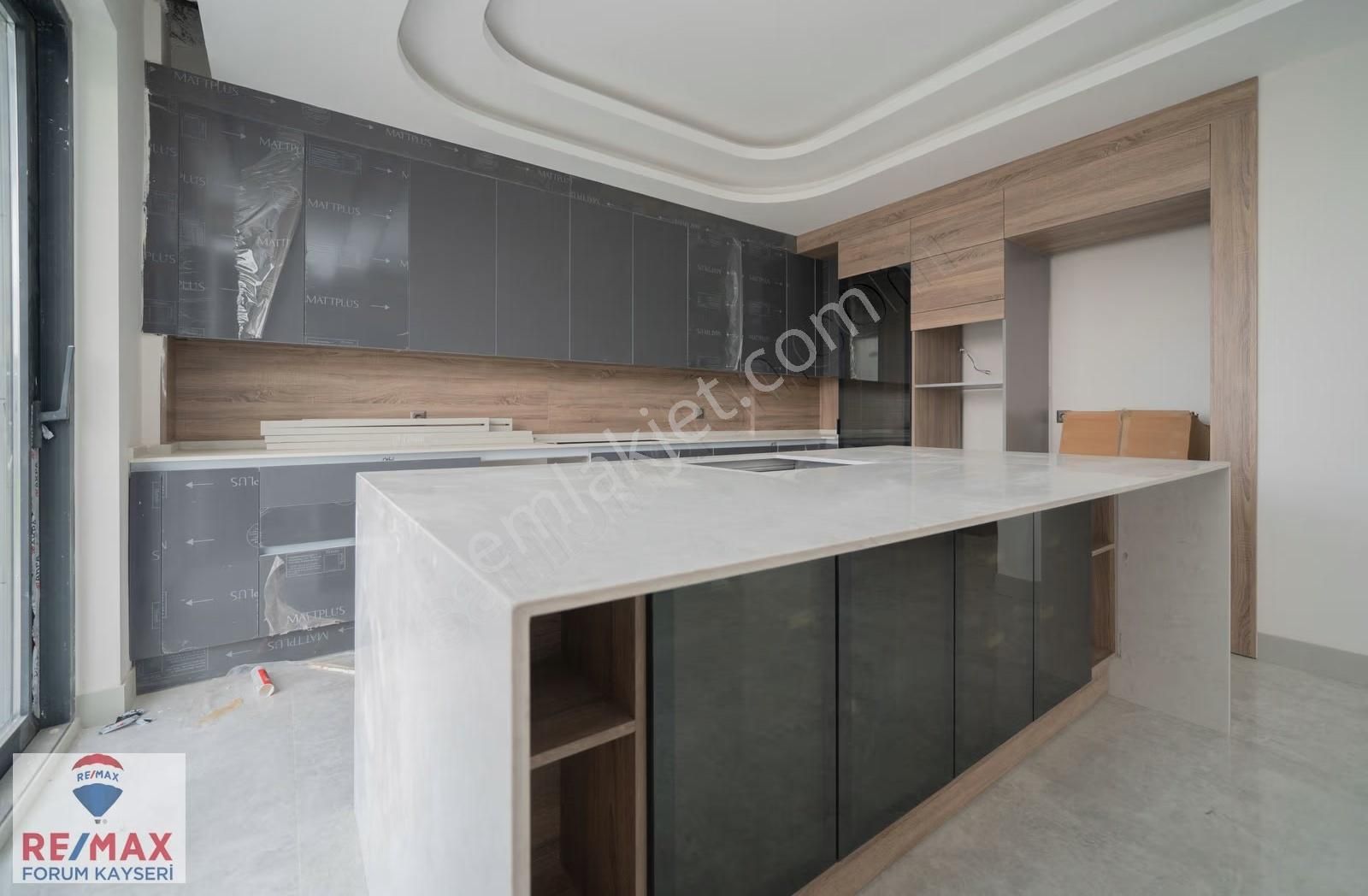 Hacılar Erciyeste Kapalı Otoparklı 4,5+1 Satılık Villa - Görsel 6