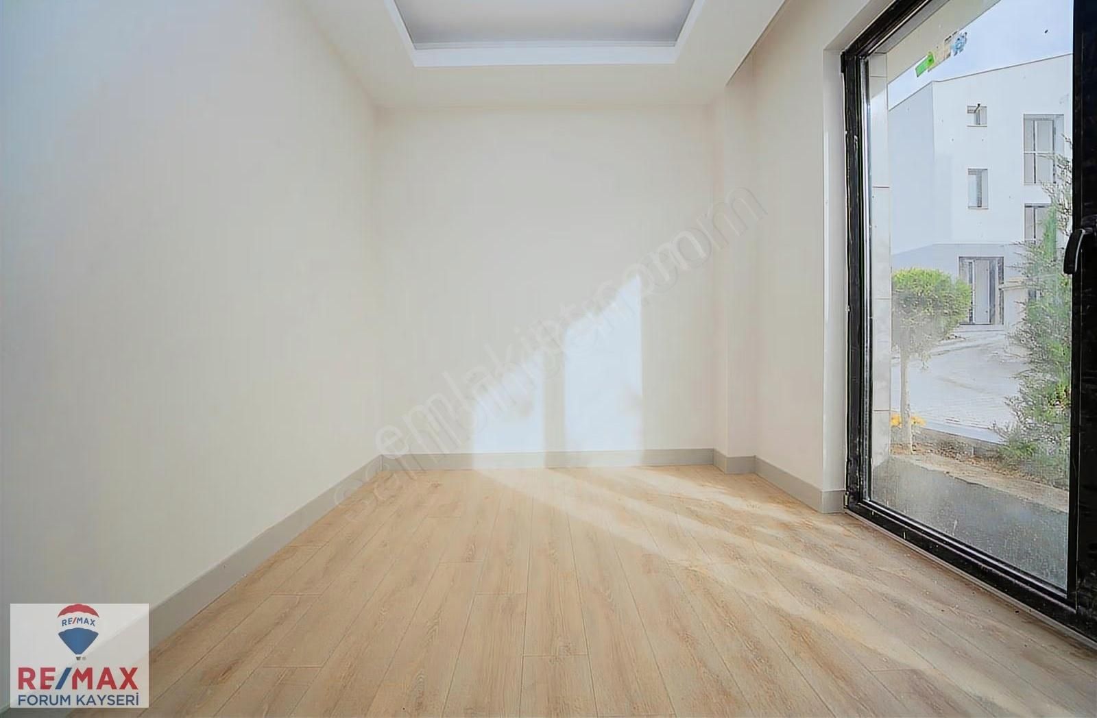 Hacılar Erciyeste Kapalı Otoparklı 4,5+1 Satılık Villa - Görsel 21