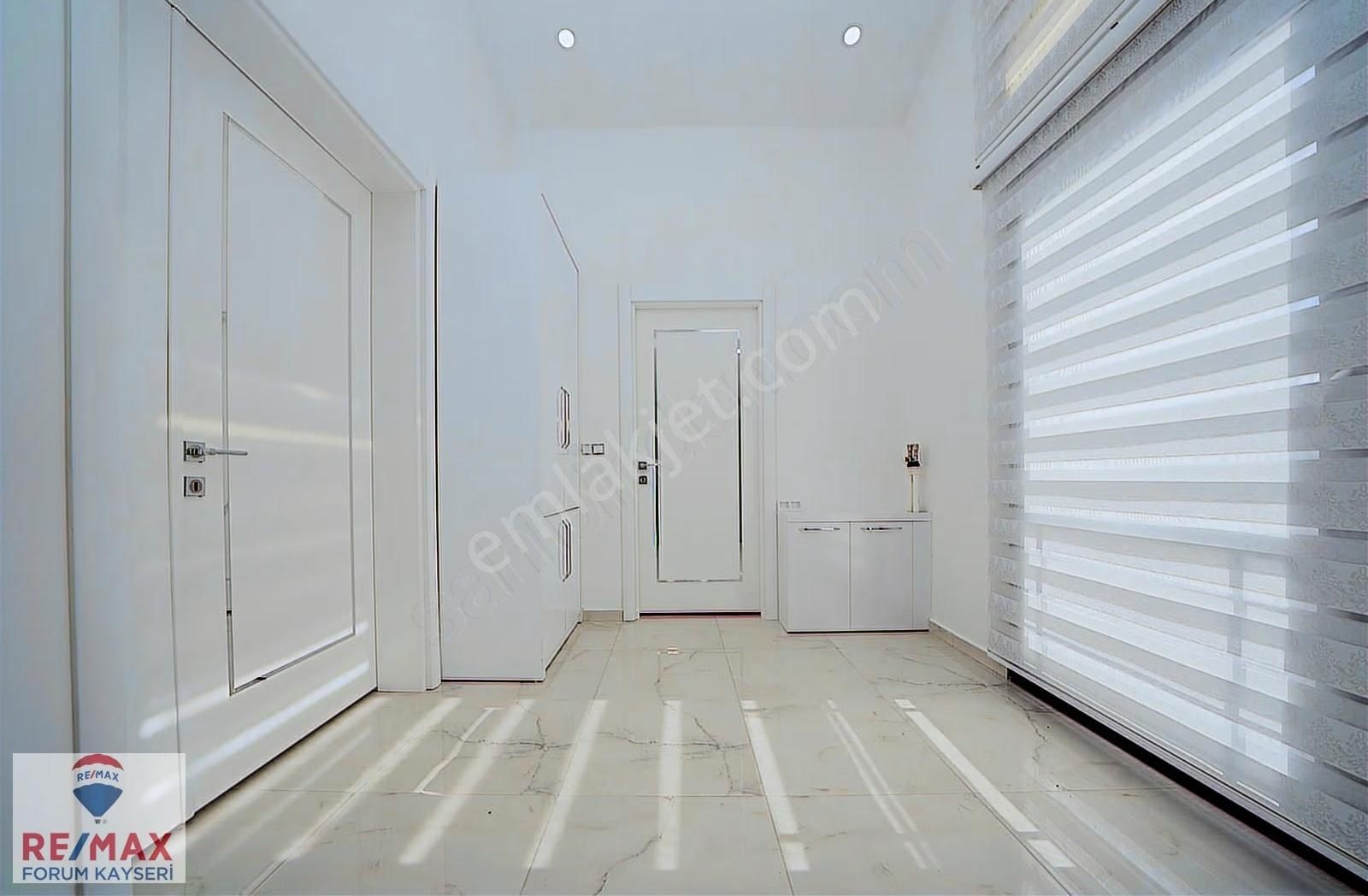 Hacılar Akdamda Özel Yapım Şehir Manzaralı 7+2 Satılık Villa - Görsel 31