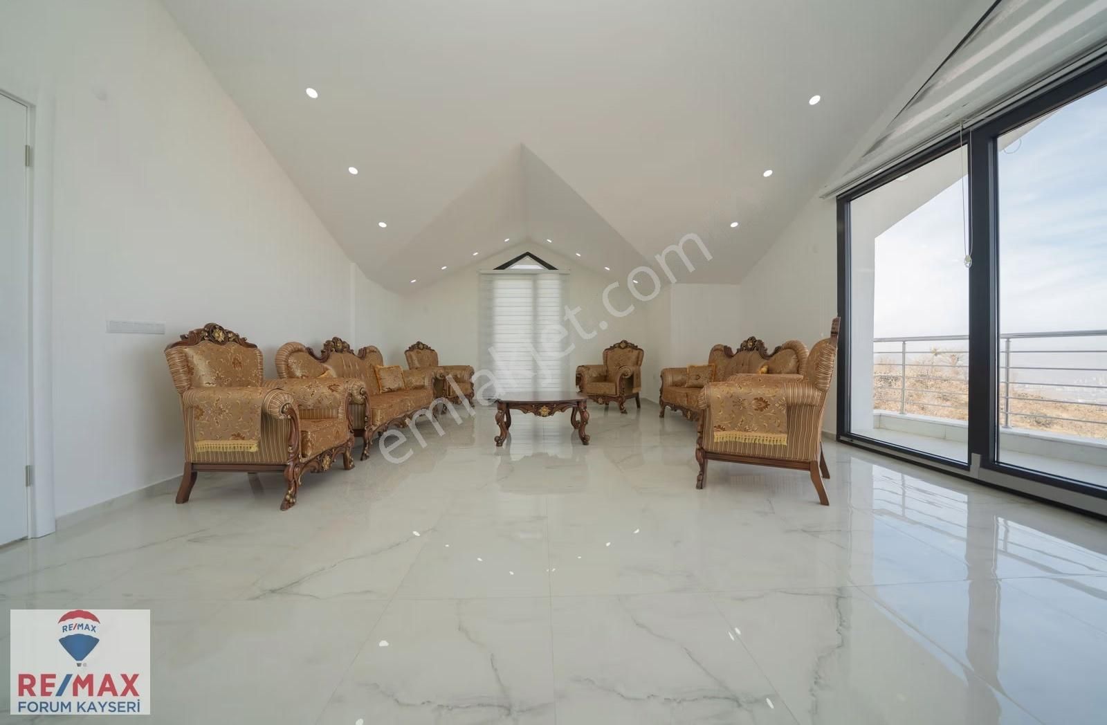 Hacılar Akdamda Özel Yapım Şehir Manzaralı 7+2 Satılık Villa - Görsel 5