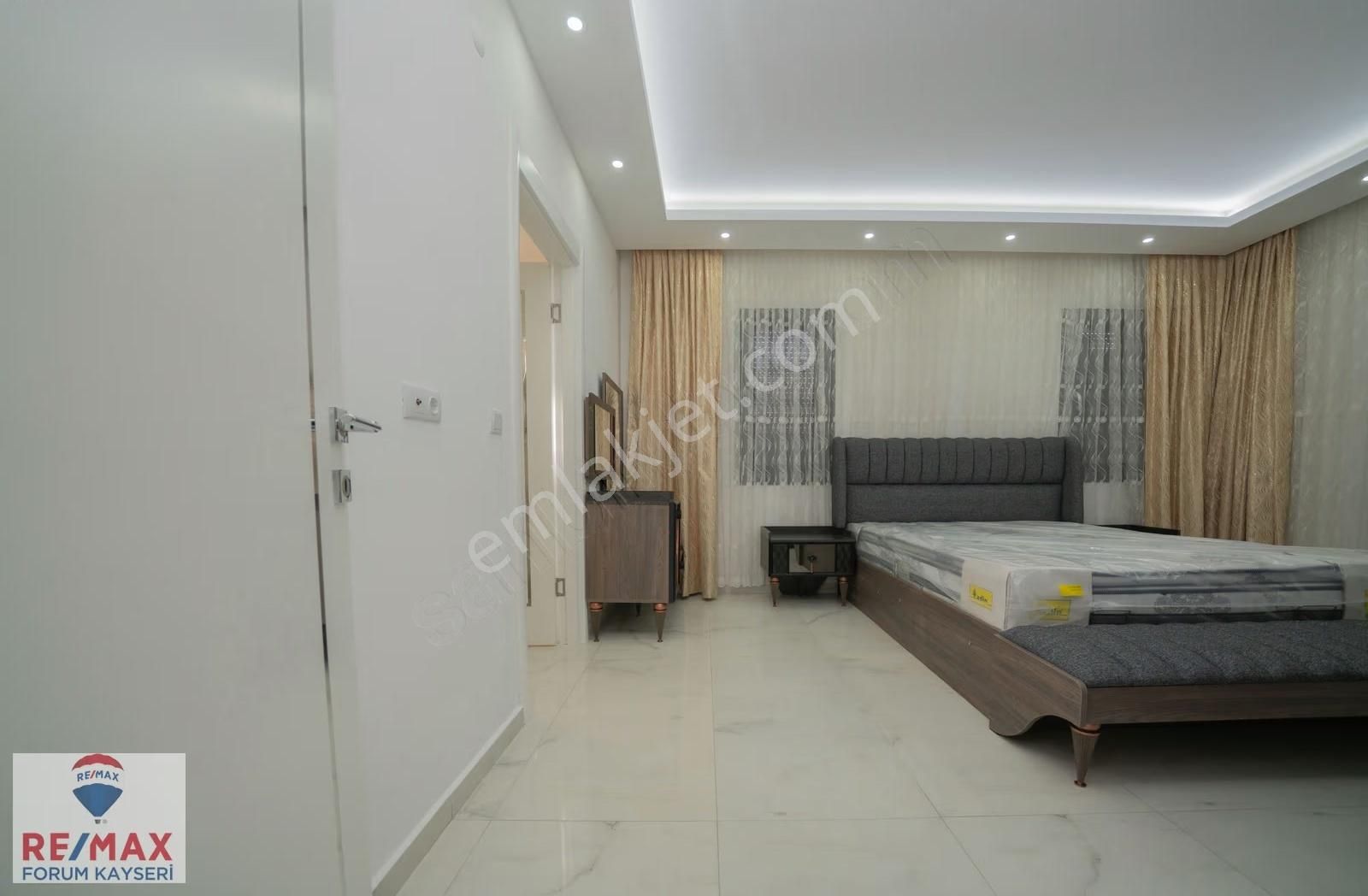 Hacılar Akdamda Özel Yapım Şehir Manzaralı 7+2 Satılık Villa - Görsel 10