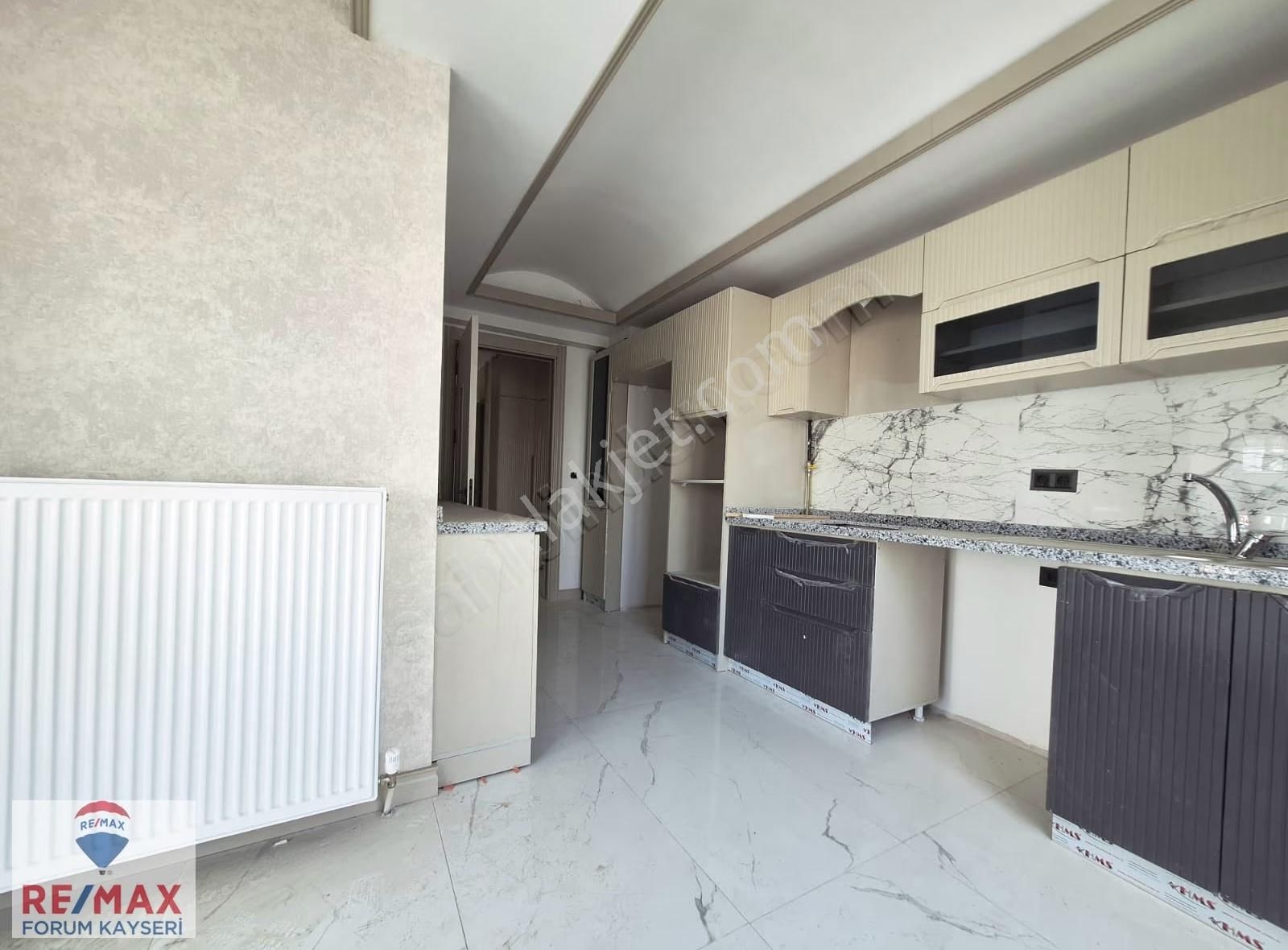 Küçük Ali Mahallasi'nde Satılık 3+1 Daire - Görsel 14