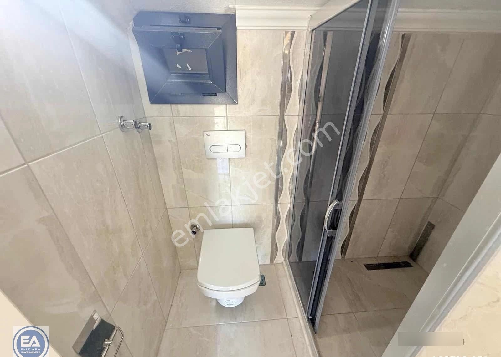 Elit Ada'dan Ferah Havuzlu Sitede 4 + 1 Satılık Villa - Görsel 21