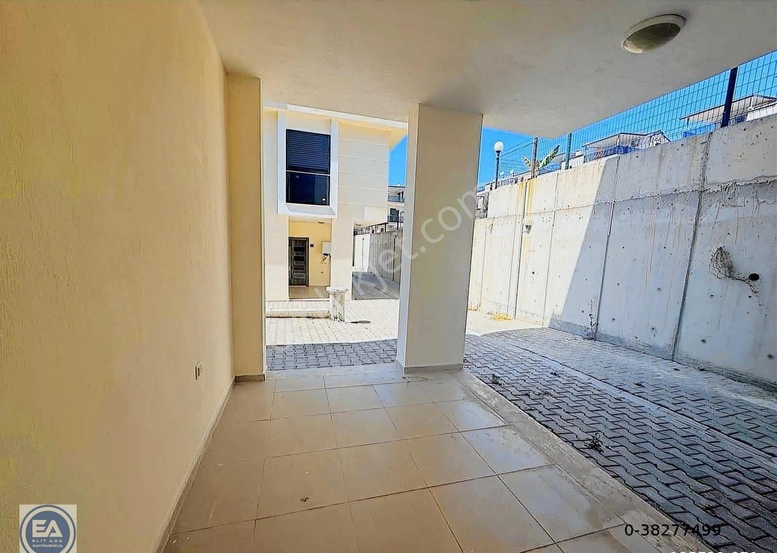 Elit Ada'dan Ferah Havuzlu Sitede 4 + 1 Satılık Villa - Görsel 30