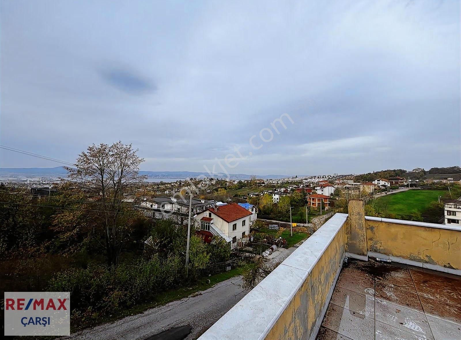 Başiskele Kılıçarslan Mah. 4+1 Satılık Natamam Villa - Görsel 4